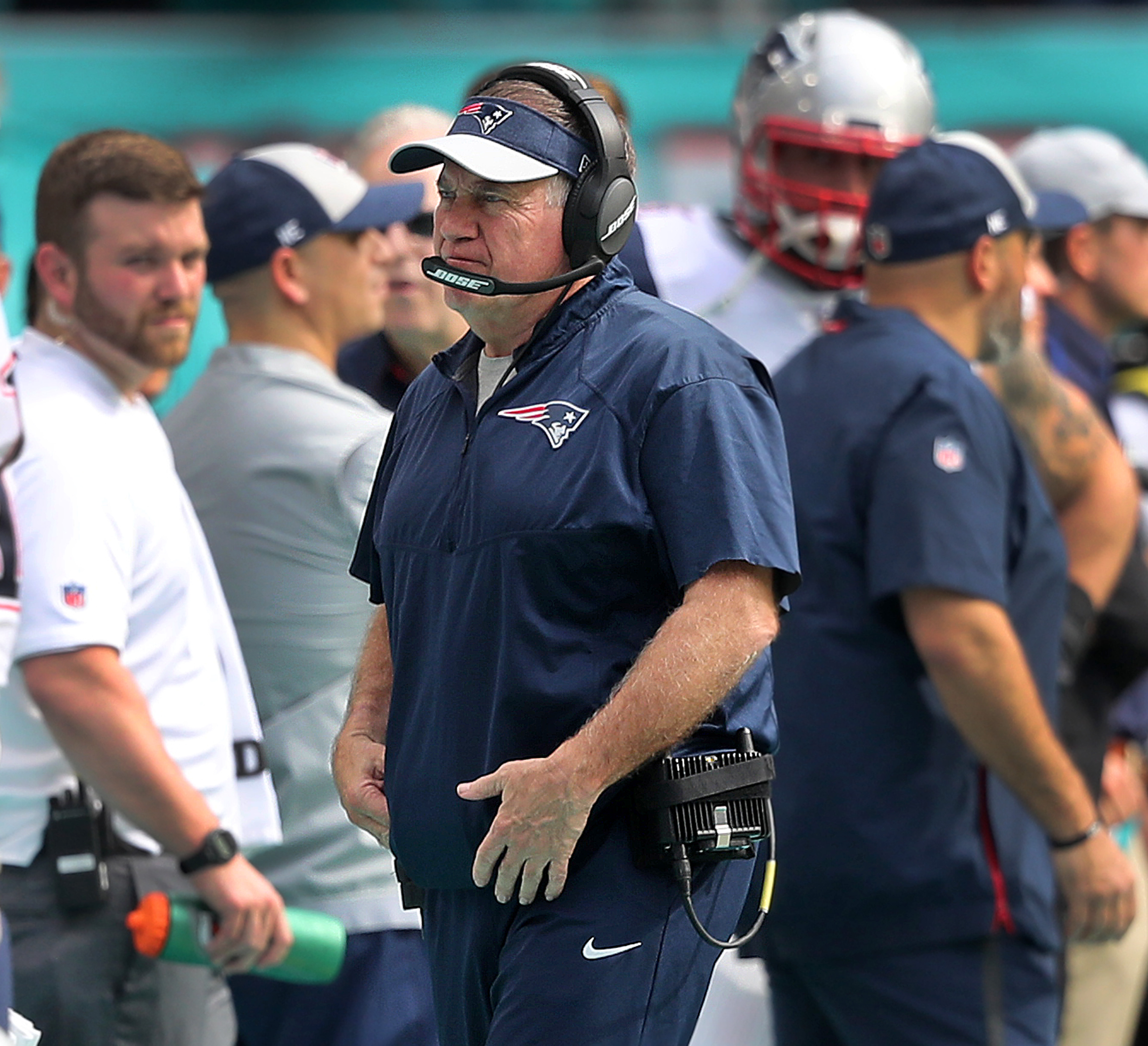 It’s possible that Bill Belichick will be the Patriots’ de facto defensive coordinator after the departure of Greg Schiano.