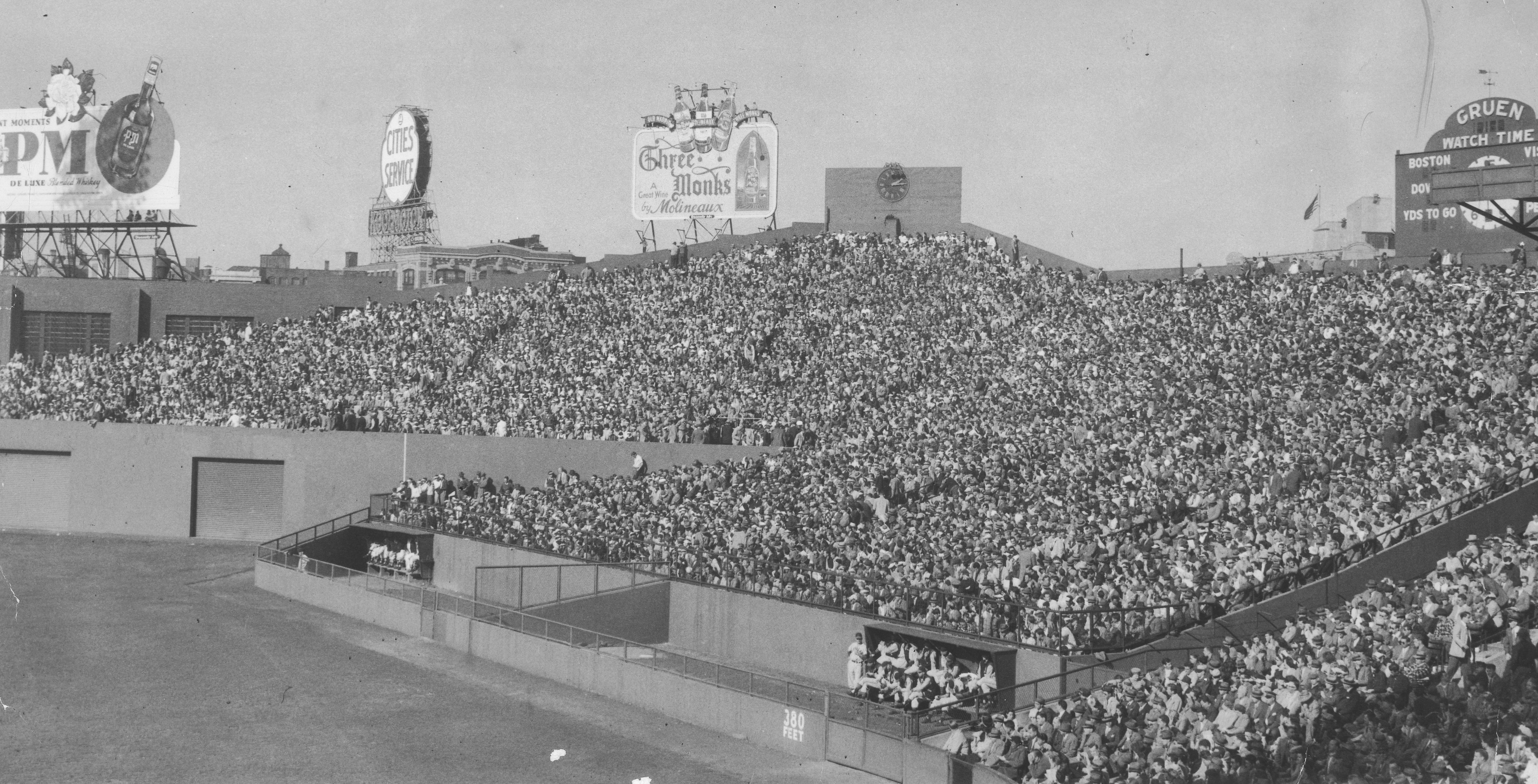 A sign from what is today known as Citgo Petroleum has been part of Boston’s skyline since 1940. In 1948, it read “Cities Service.”