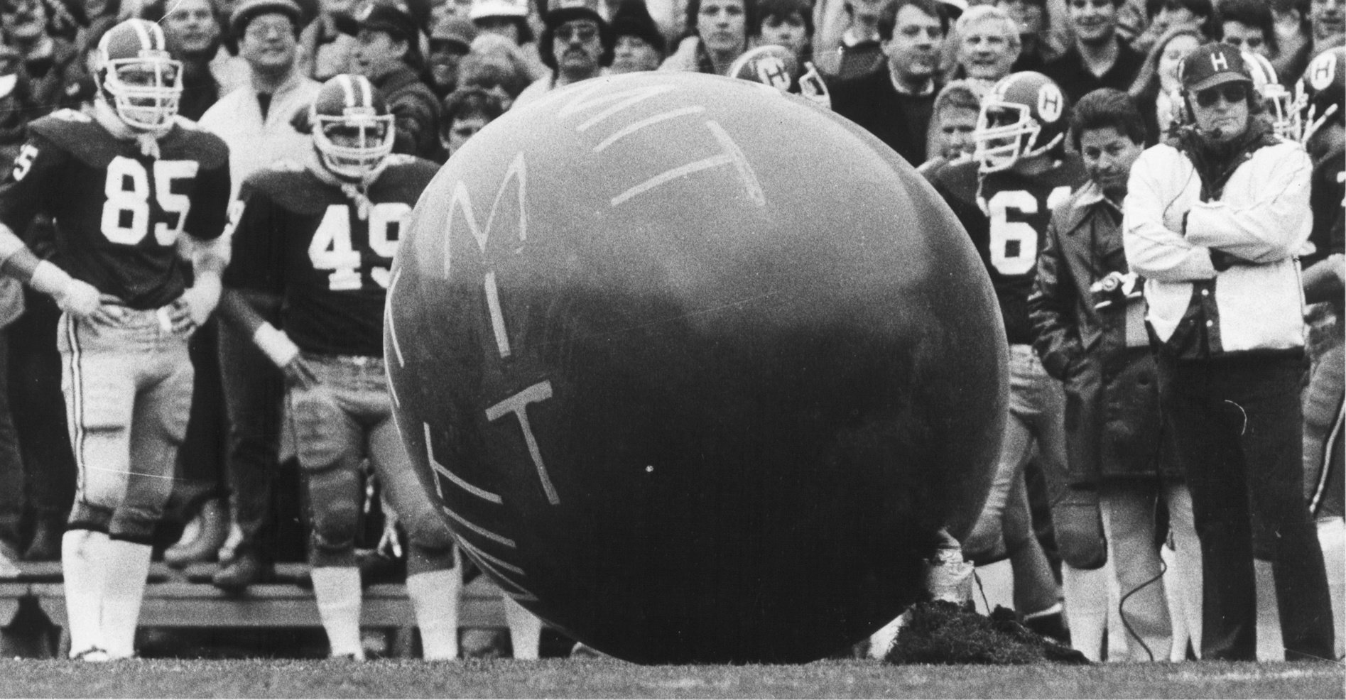The infamous 1982 Harvard-Yale balloon.