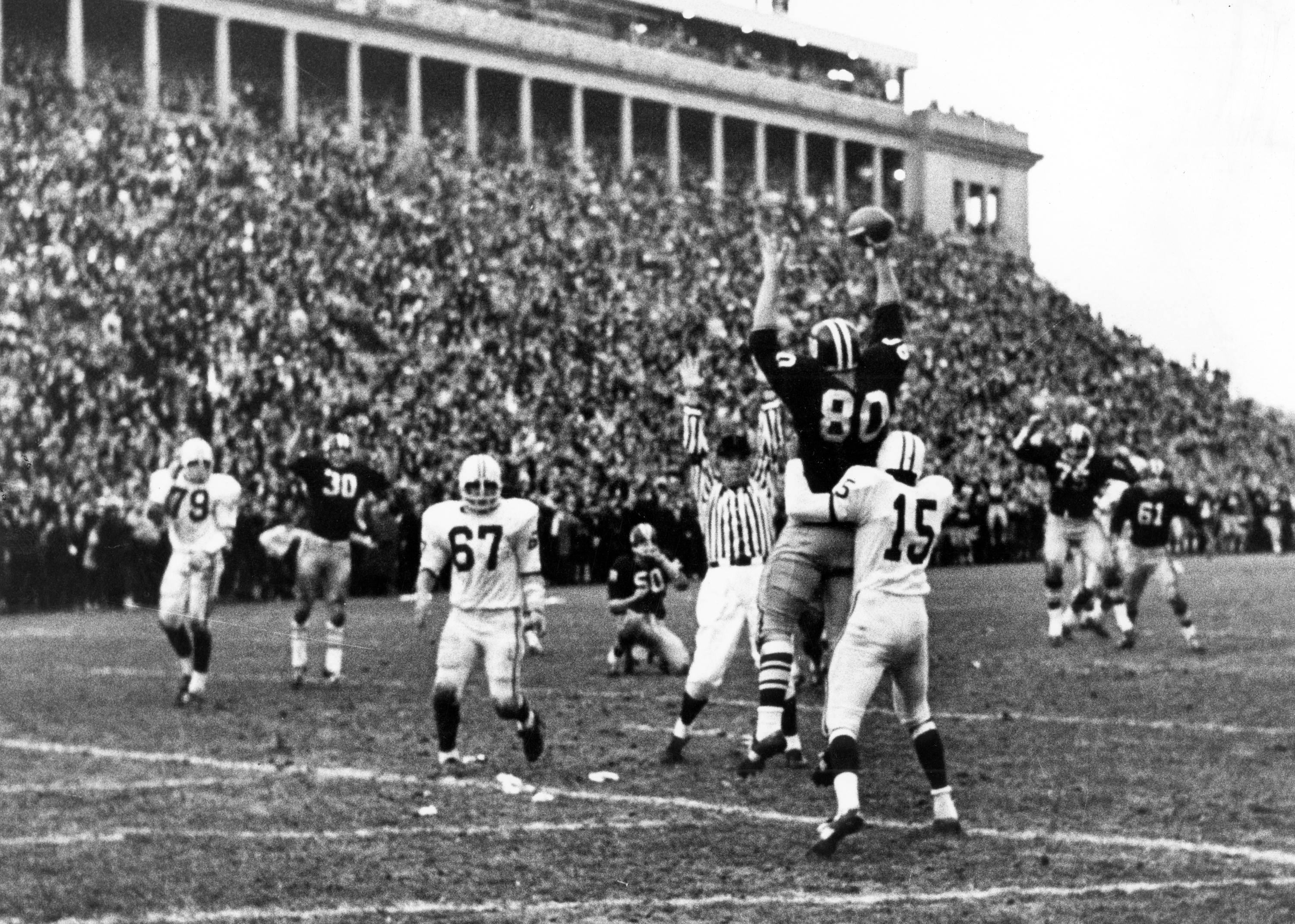 Varney snags the conversion pass for Harvard’s 29th point.