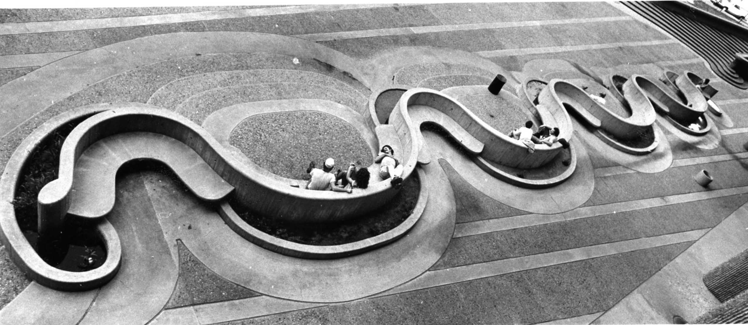 The sinuous shapes of Rudolph’s Government Service Center were meant as an inviting contrast to the flat expanse of nearby City Hall Plaza.