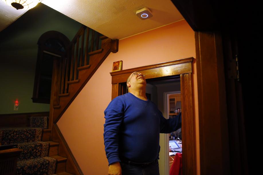 Mark Colan, a light sleeper, said he prefers the human voice of the Nest Protect system. The device emits a louder alarm as a follow-up.