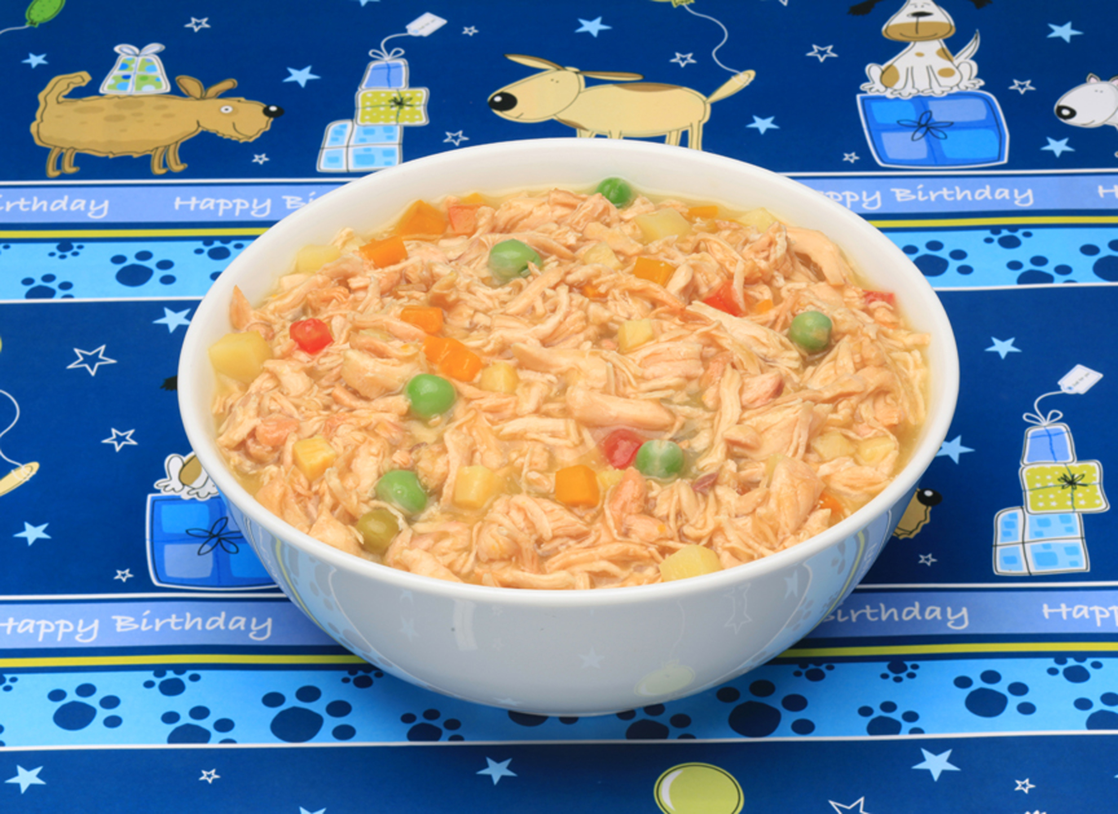 This dish from Weruva features skinless chicken breast and wild Pacific salmon and is free of gluten and GMOs.