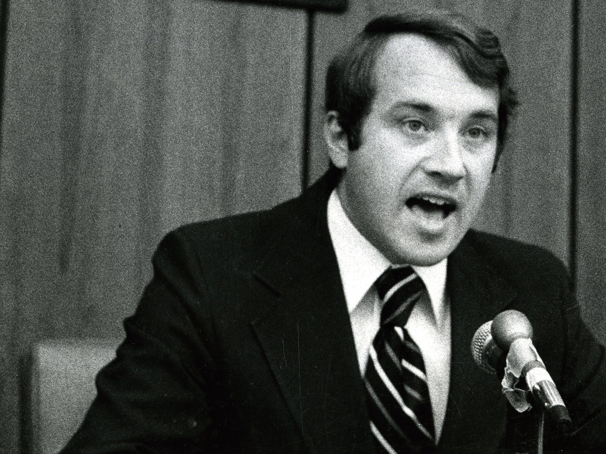 Michael McLaughlin at an inquiry on a Middlesex County job-selling scheme