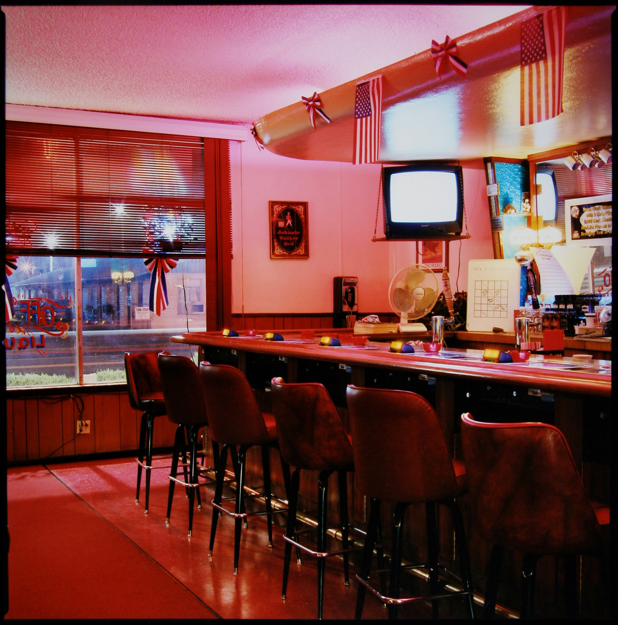 Stefanie Klavens’s “Reno Bar’’ is a lonely place.