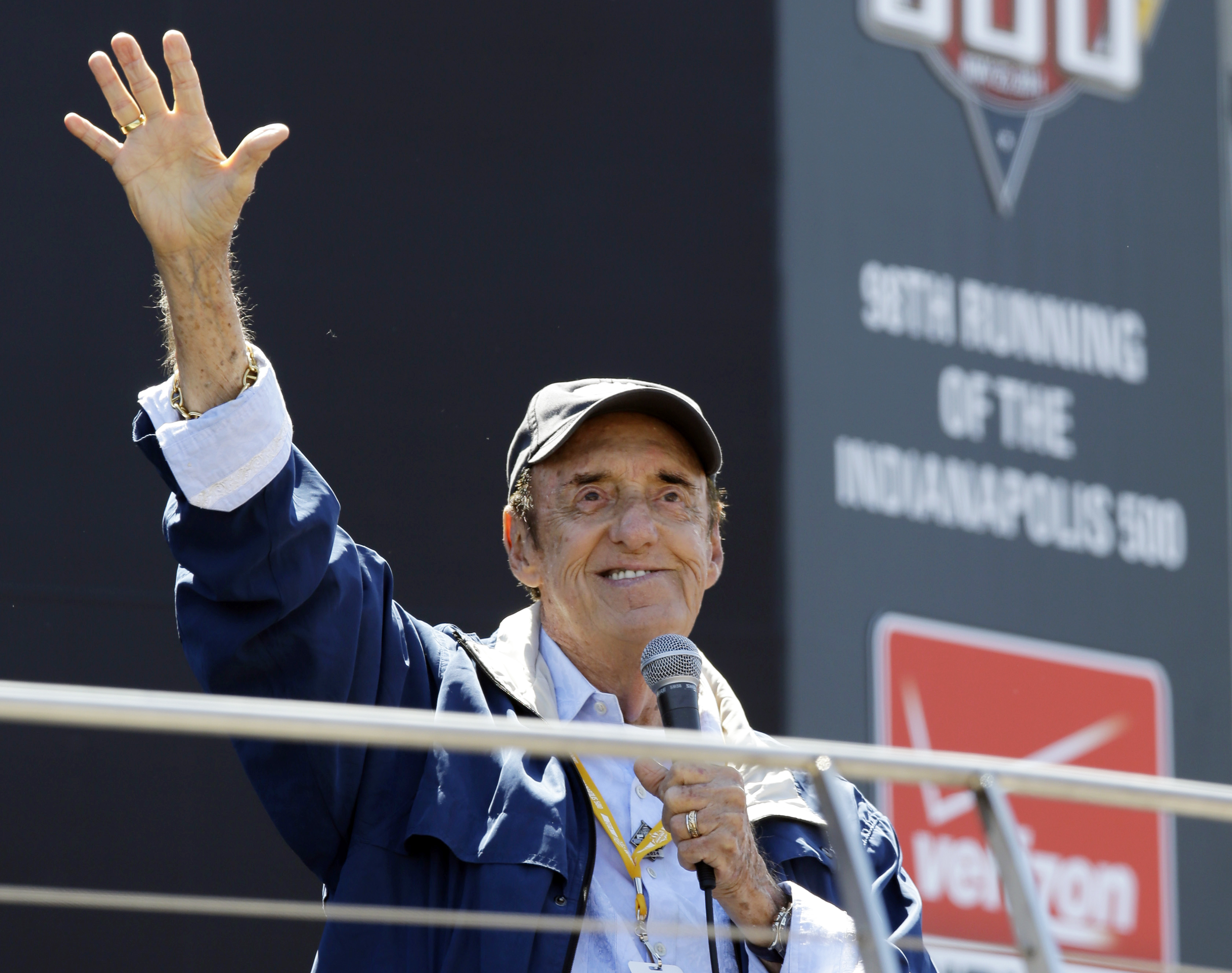 Jim Nabors waved to fans after singing before the start of the Indianapolis 500 in 2014.