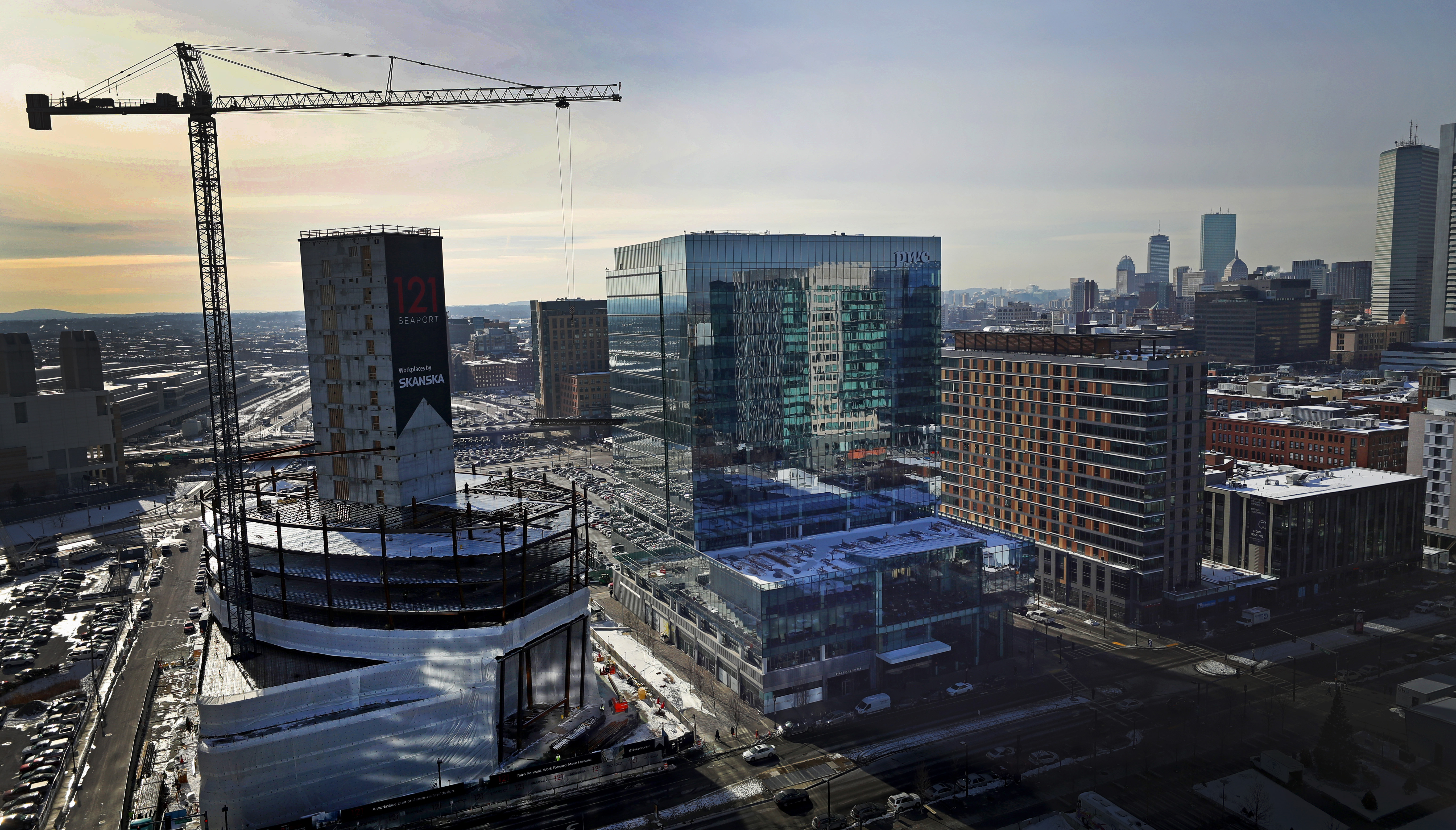 Seaport gets a whole lot of lunch, where to find al fresco fire pits, and  other restaurant news - The Boston Globe