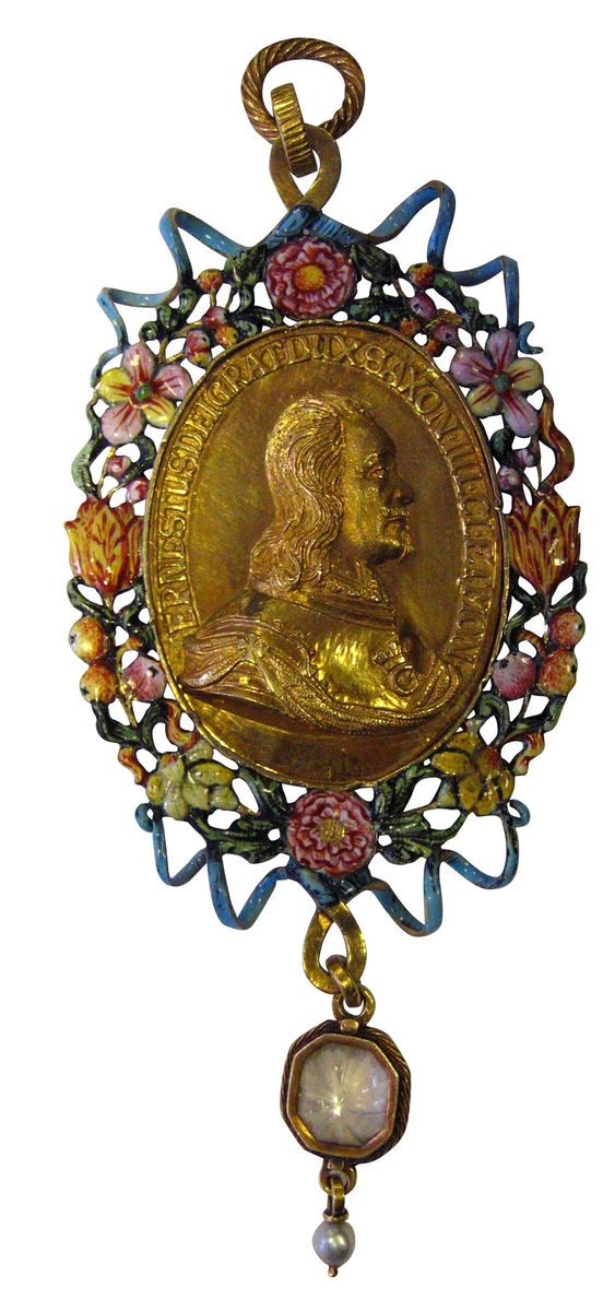 Victoria Reed traced this medallion to a museum looted during the Nazi era.