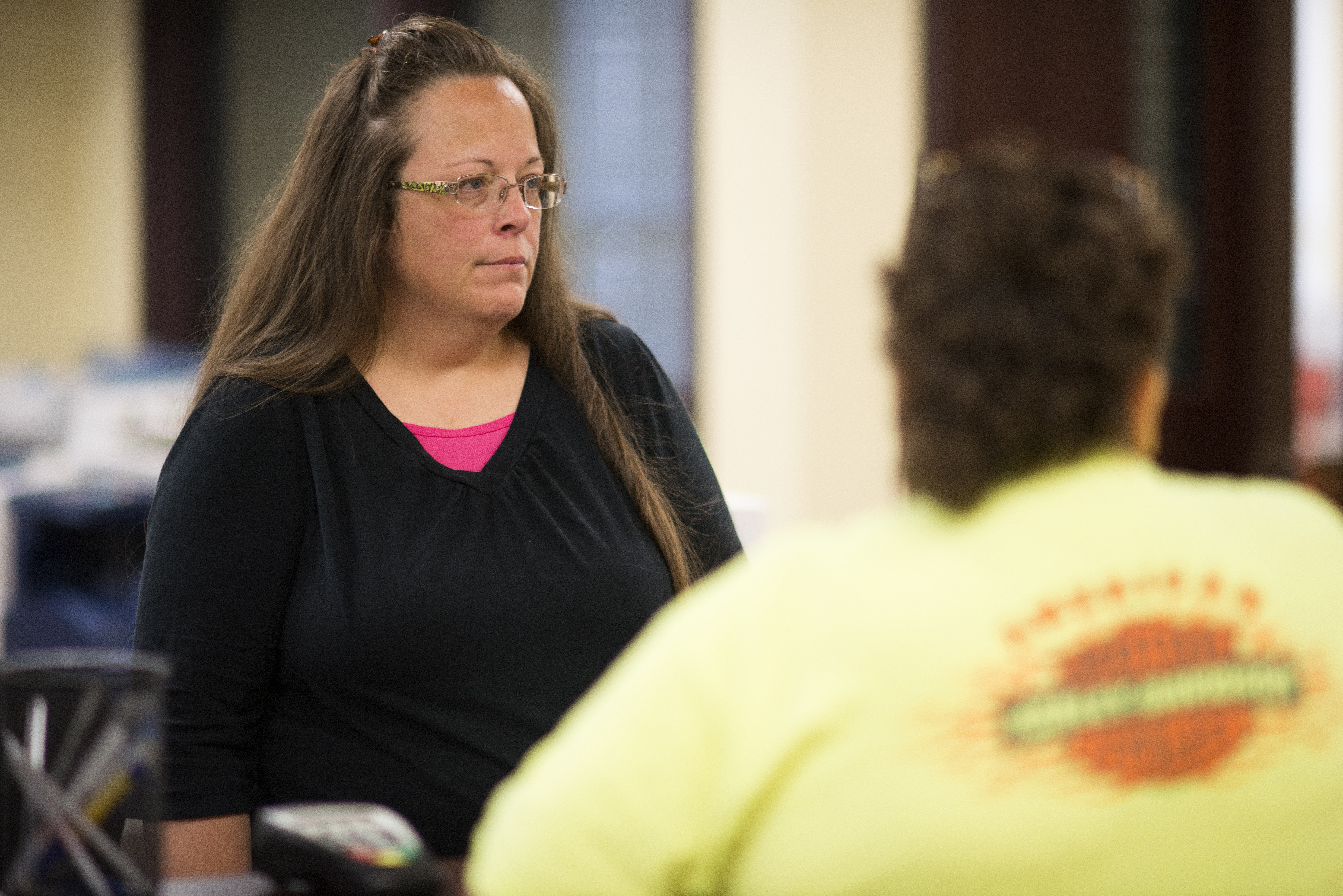 Kim Davis, the Rowan County Clerk of Courts, spoke to coworkers at the County Clerks Office on Wednesday.