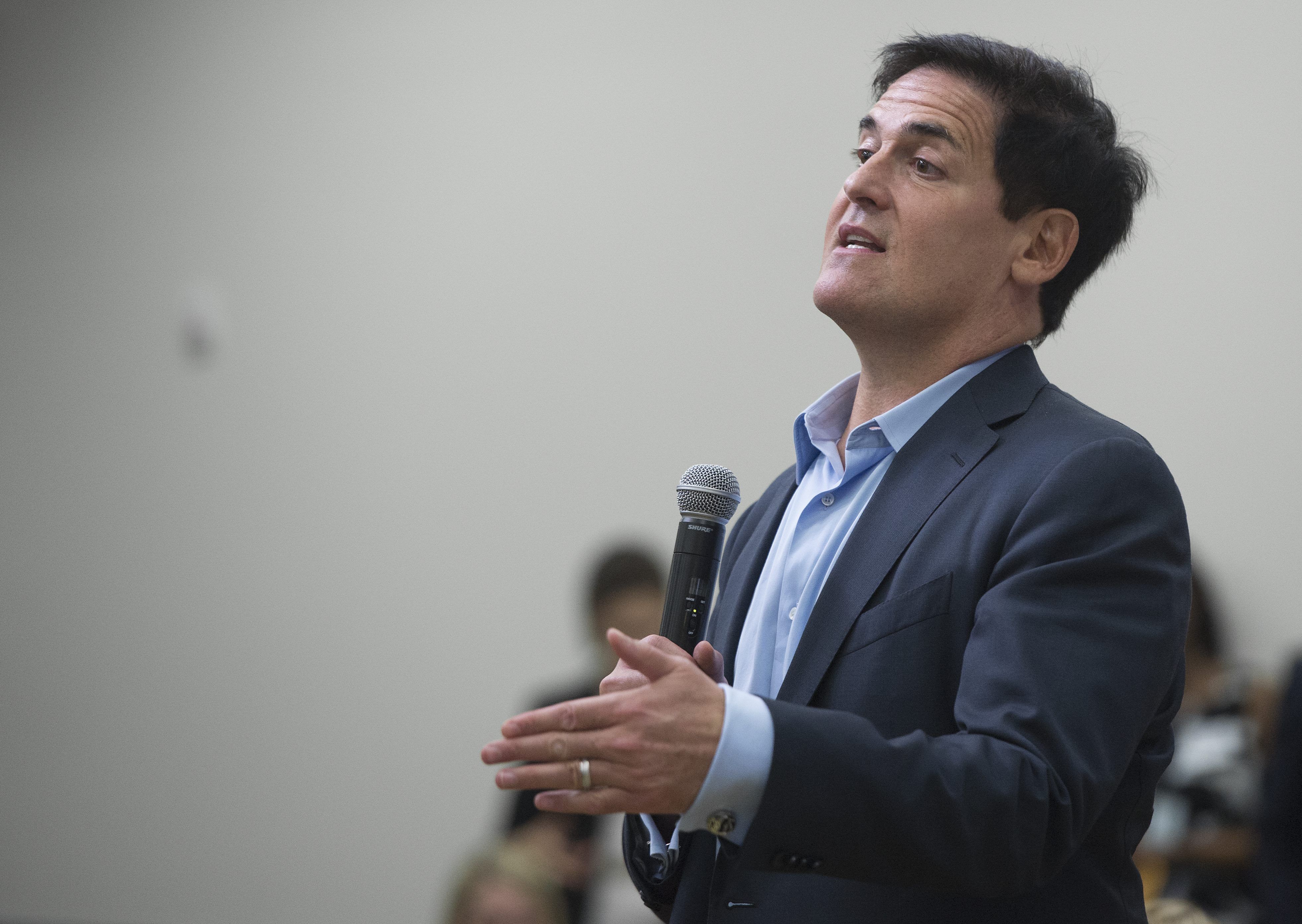 Mavericks owner Mark Cuban wasn’t thrilled with DeAndre Jordan’s about-face, but he won’t push for a change to the league’s current free-agent moratorium in early July.