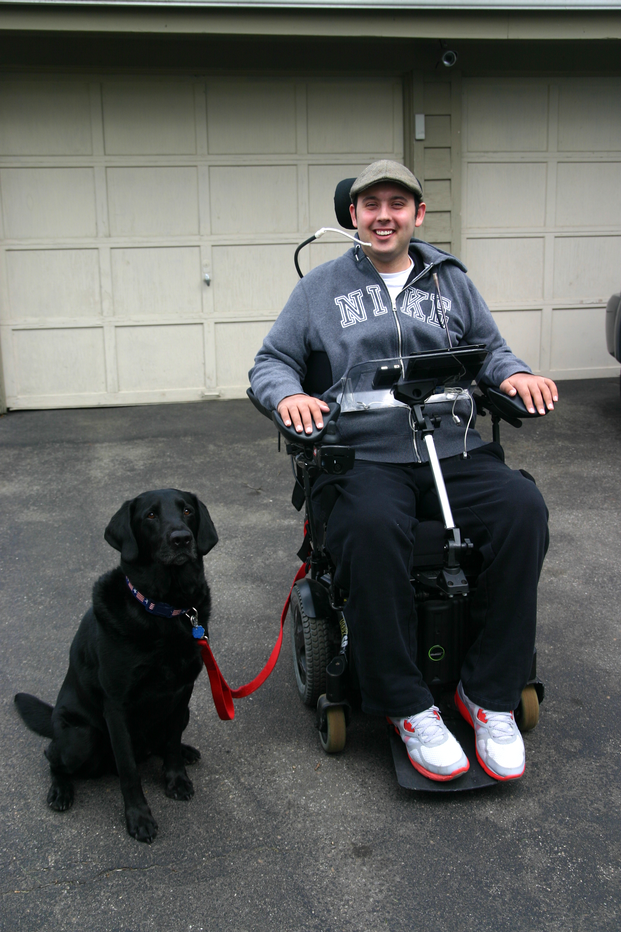 North Andover resident Chris Boshar and his new service dog, Roddy, have been developing their teamwork skills.