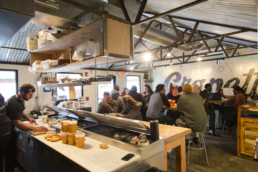 The food is plain pleasure at Bucktown, where the atmosphere is no-frills.