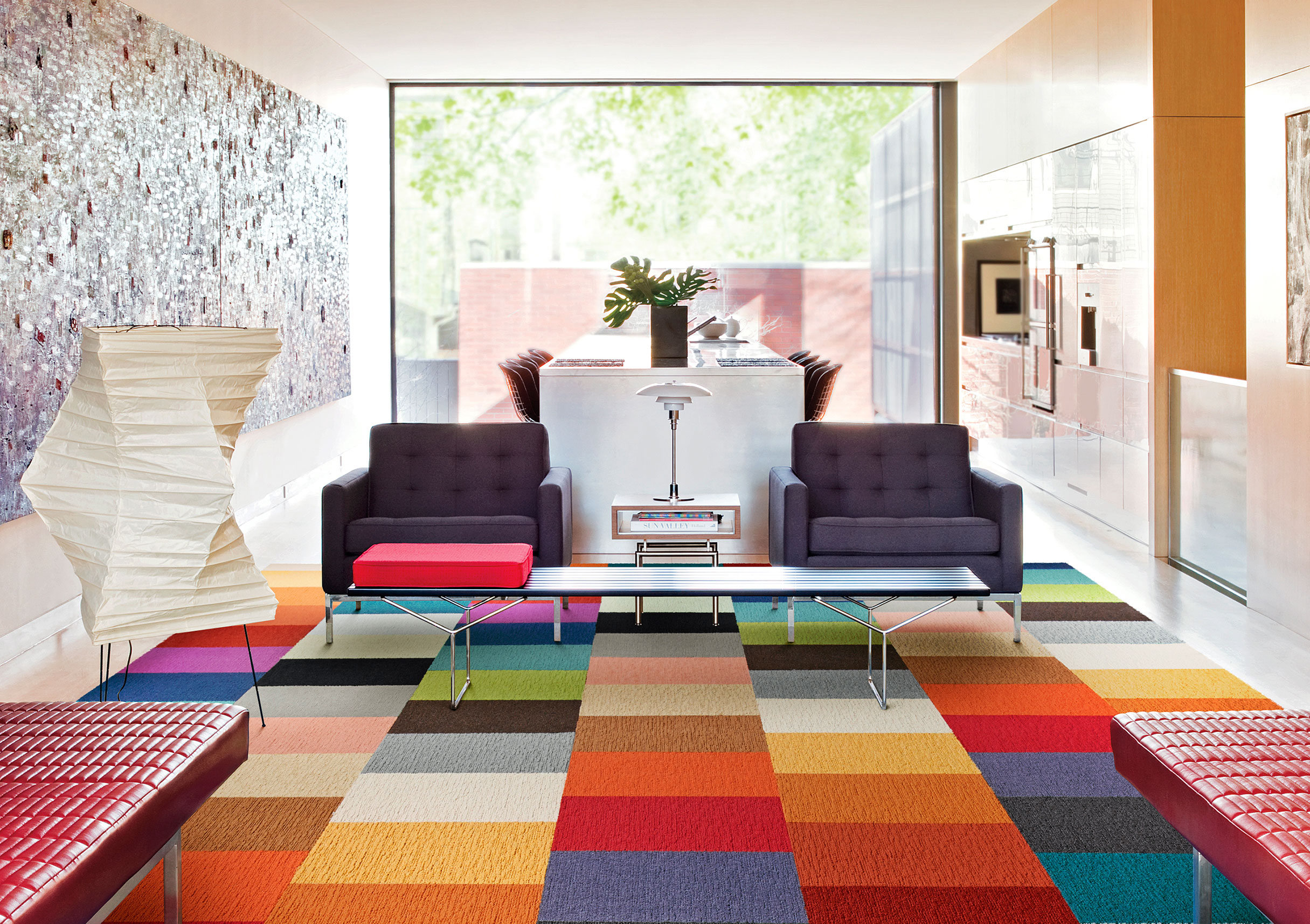 FLOR carpet tiles are ideal for rooms where spills are common. When one tile is stained, replace it with a new one.