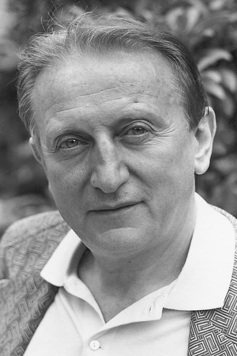 Vlada Petric.