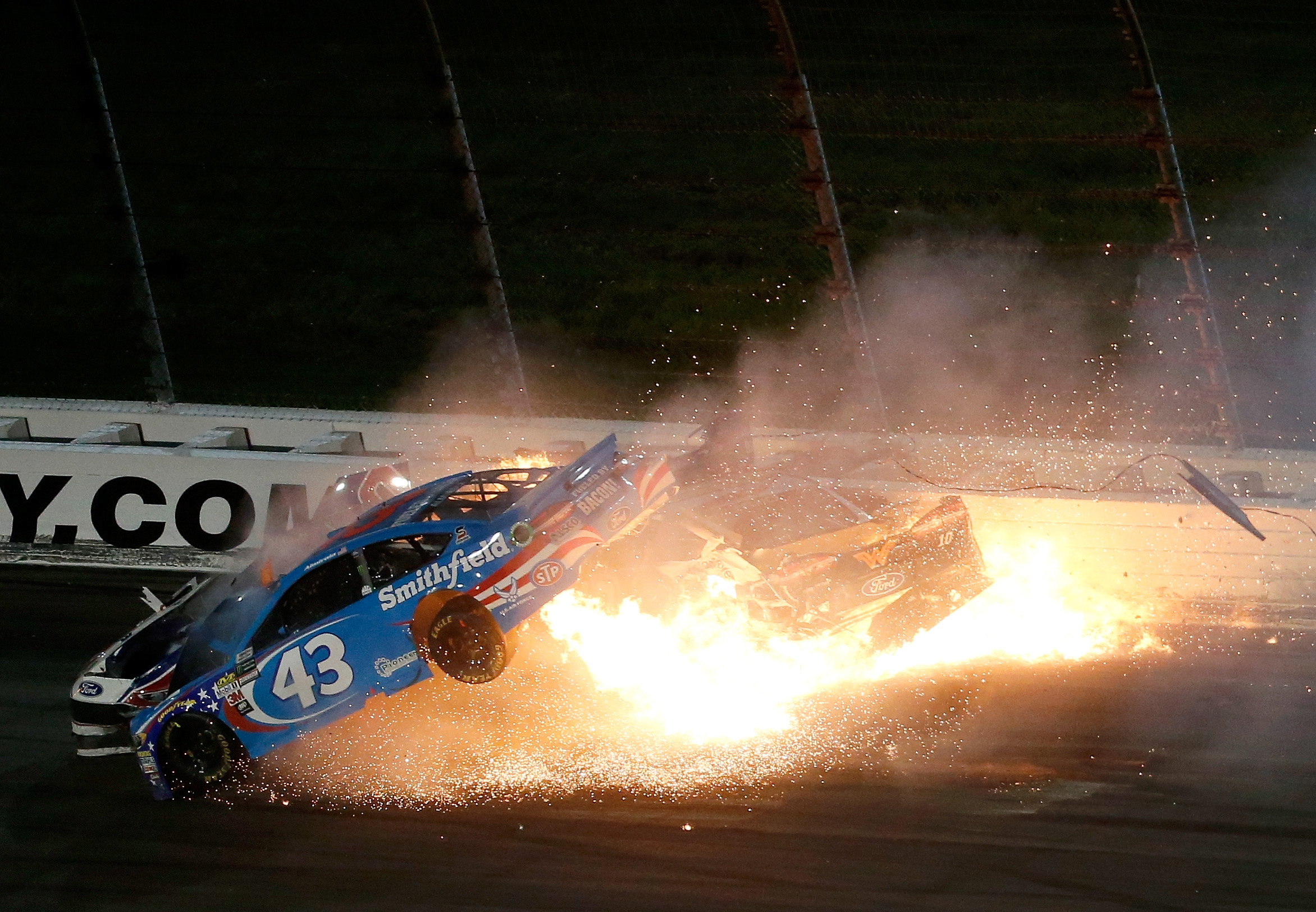 Aric Almirola suffered fractured vertebra in fiery crash - The Boston Globe