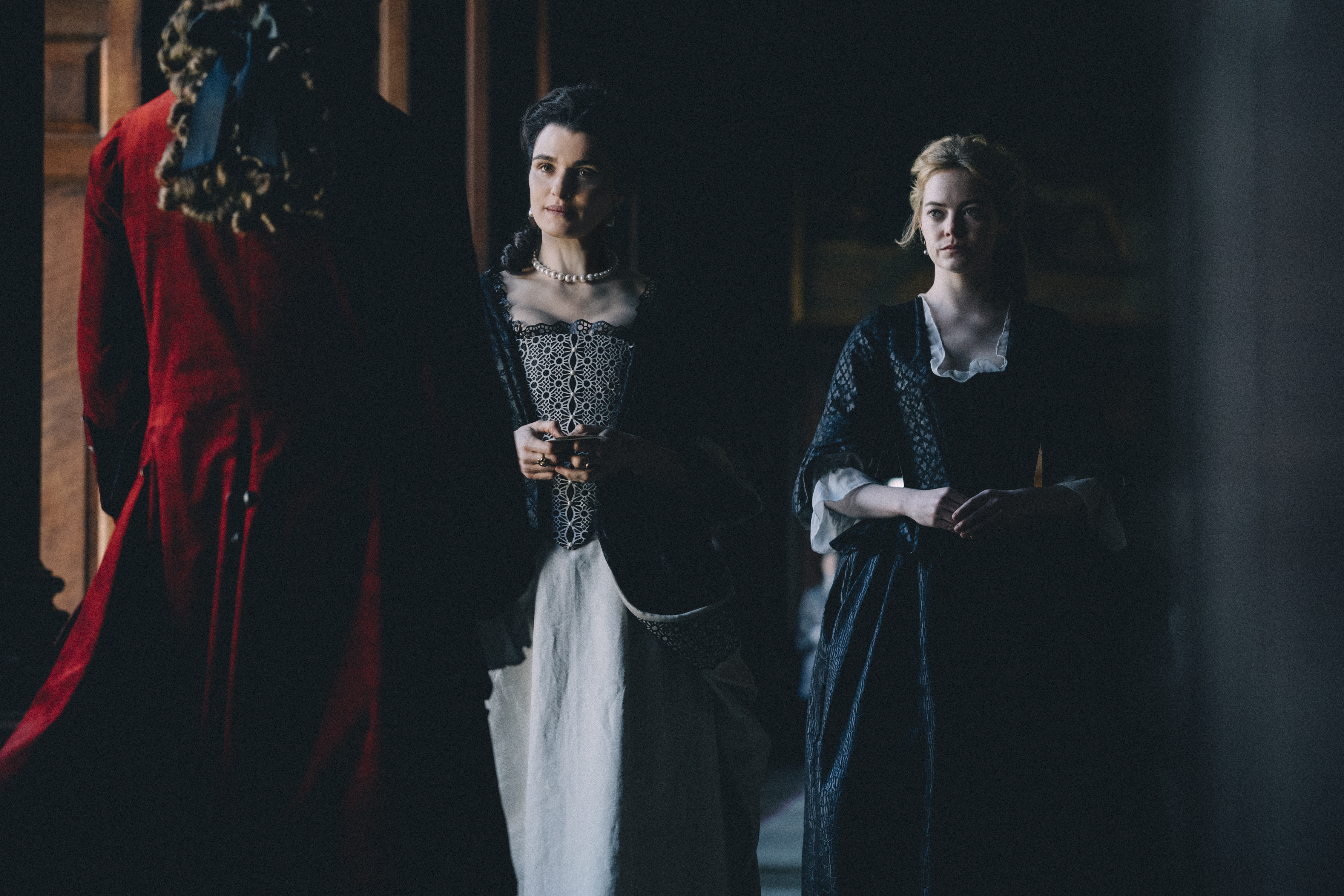 Rachel Weisz and Emma Stone in“The Favourite.”