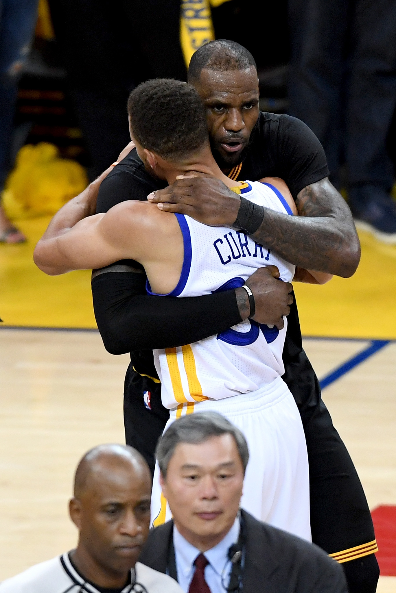 LeBron James tweeted his support of Steph Curry Saturday morning.