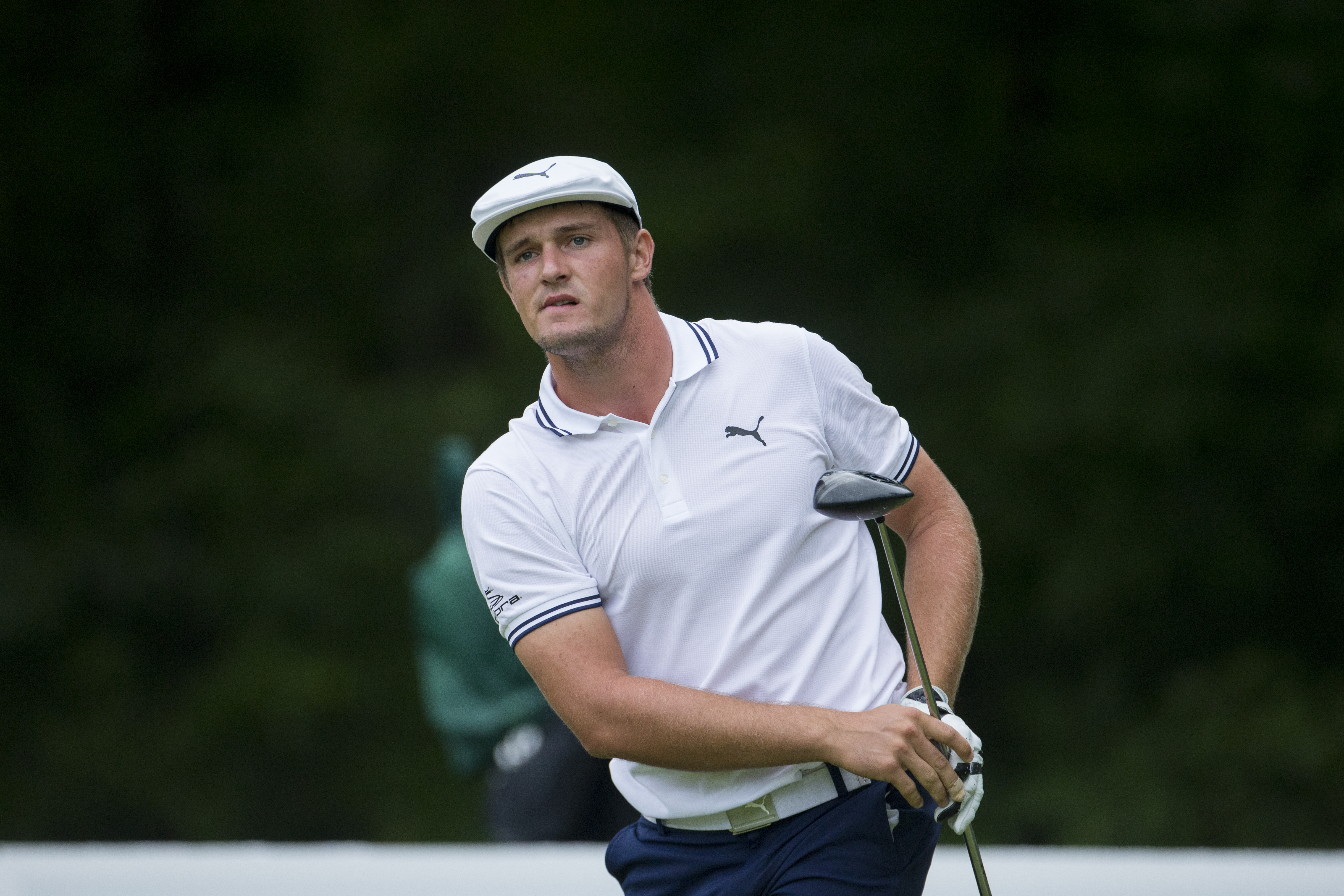 Bryson DeChambeau tried to hold on, but he struggled to a 1-over 72.