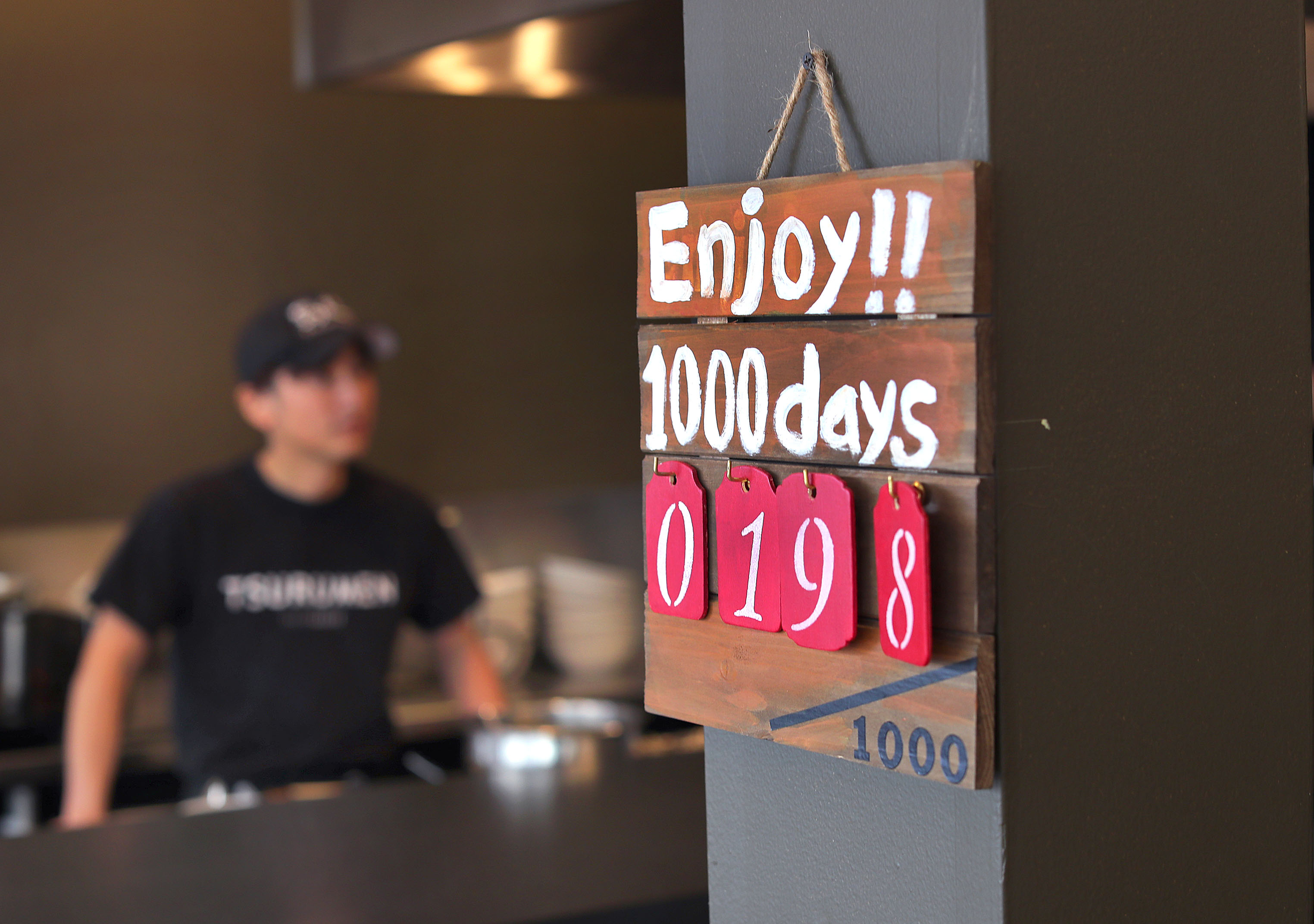 The countdown tally at the 1,000-day noodle shop.
