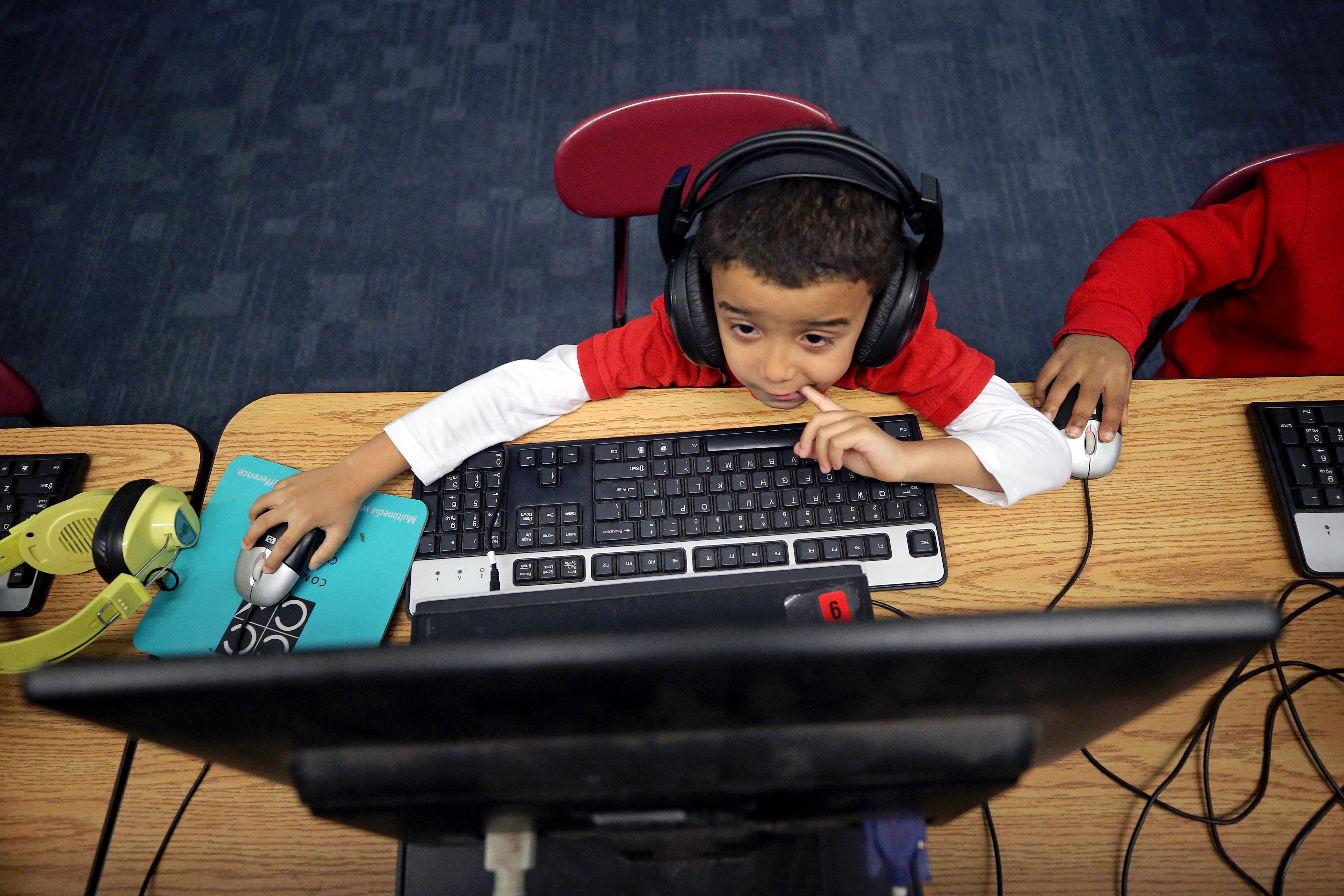 Kindergarten student Javani Centeio participated in a computer library class.
