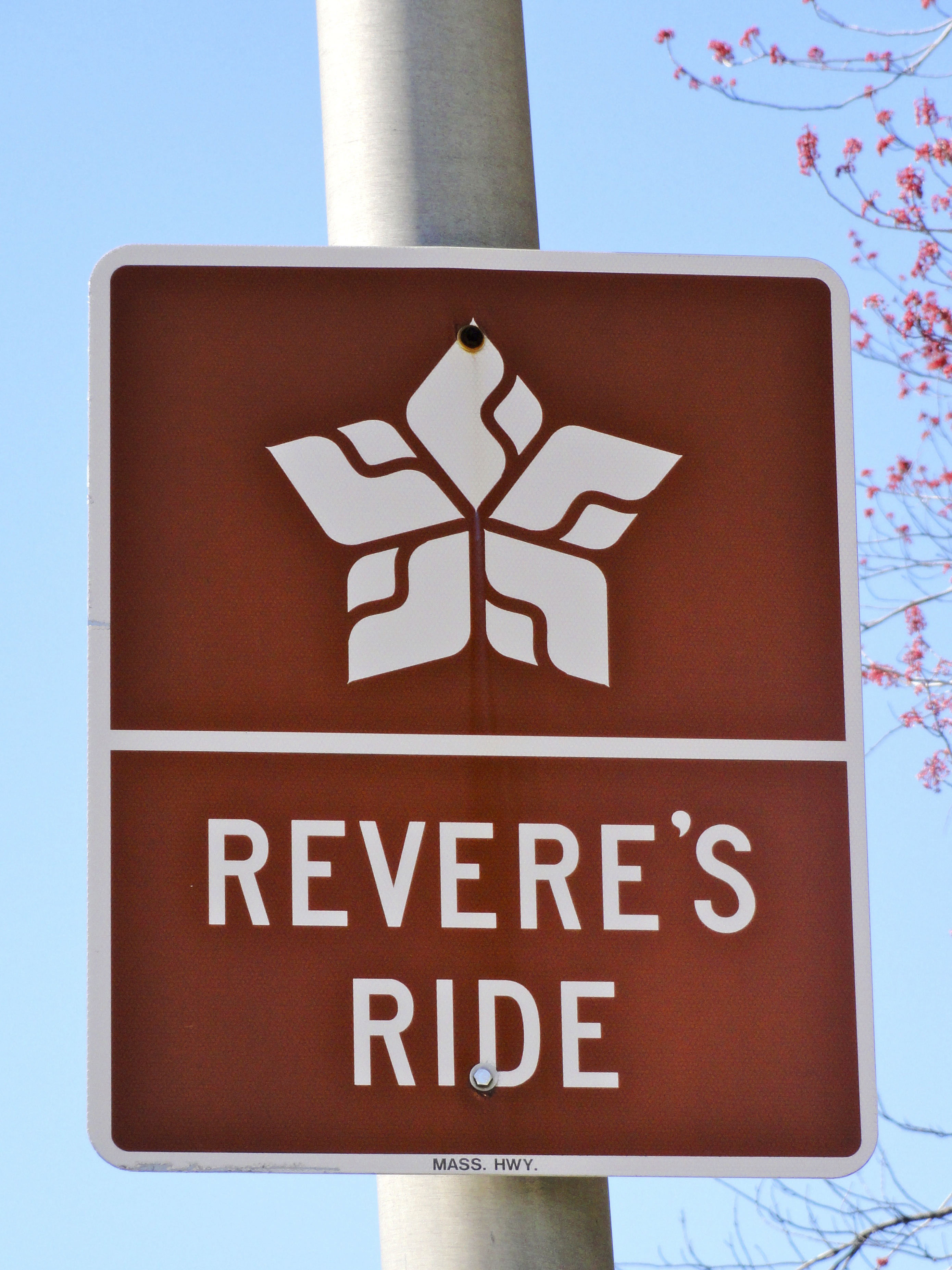 Occasional road signs mark Paul Revere’s route from Charlestown to Lexington.