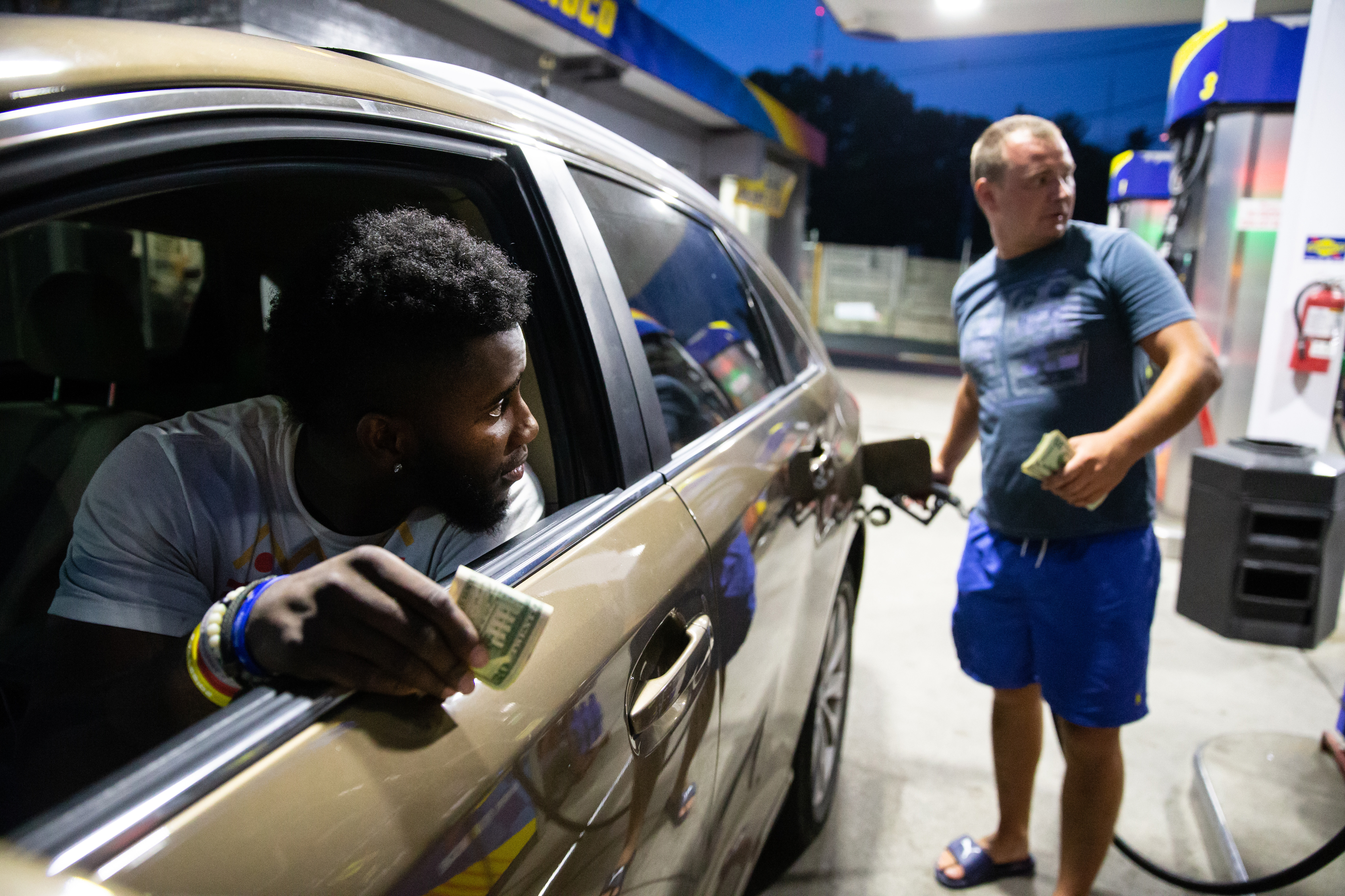 At Elliot Sunoco Service in Newton, business boomed after management lowered prices for cash customers.