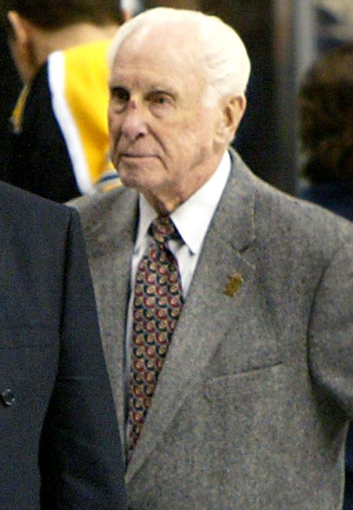 NHLers of Milt Schmidt’s playing days made their way around the six-team league exclusively by train.