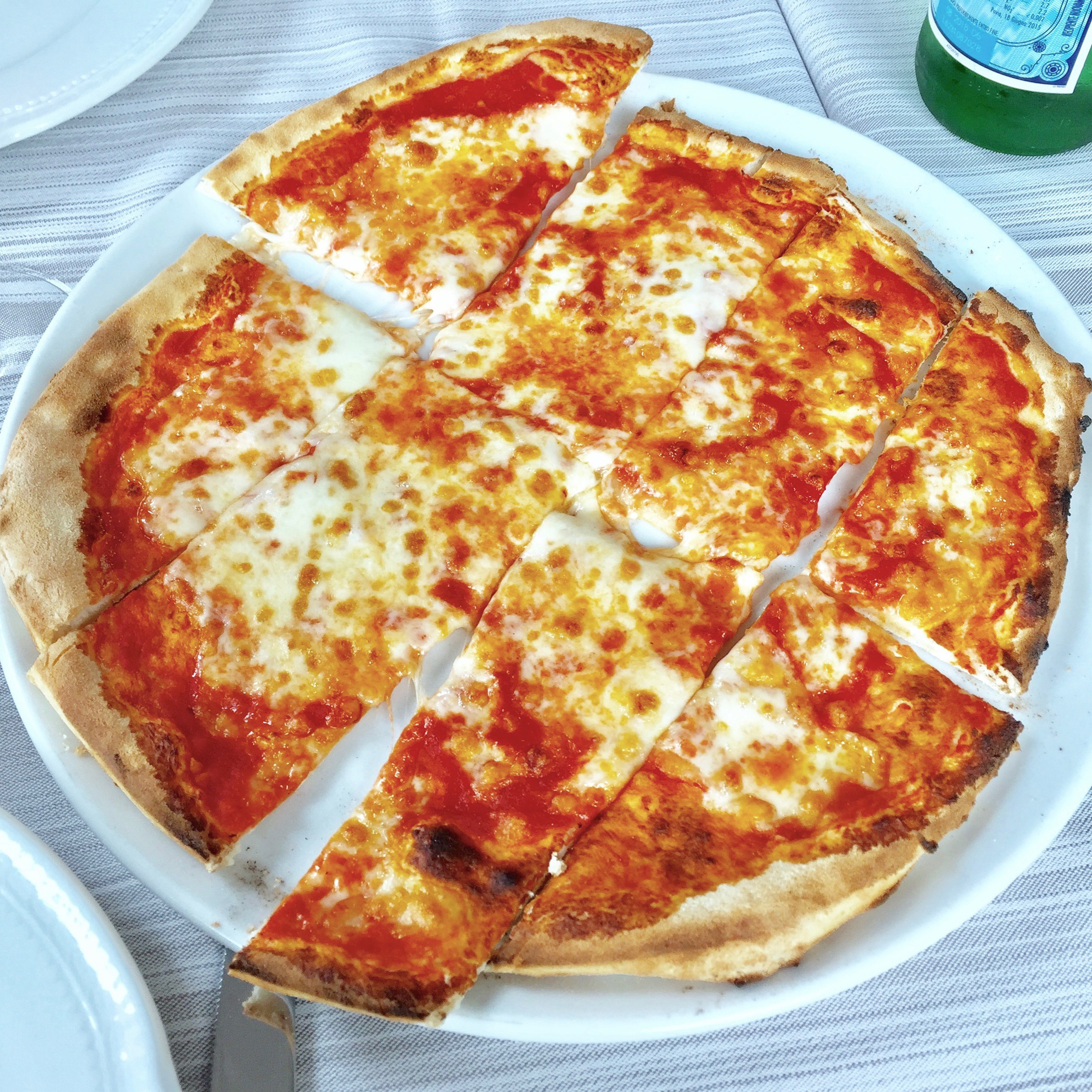 The author’s lunch from Pizzeria L’altro Pizzicotto, in Sarnico.