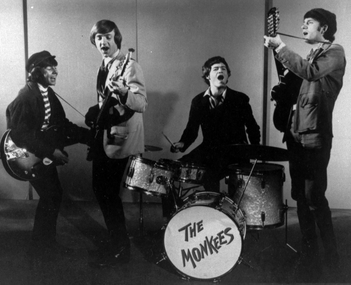 Davy Jones; made believers as singer for The Monkees - The Boston Globe, image size:1200x977