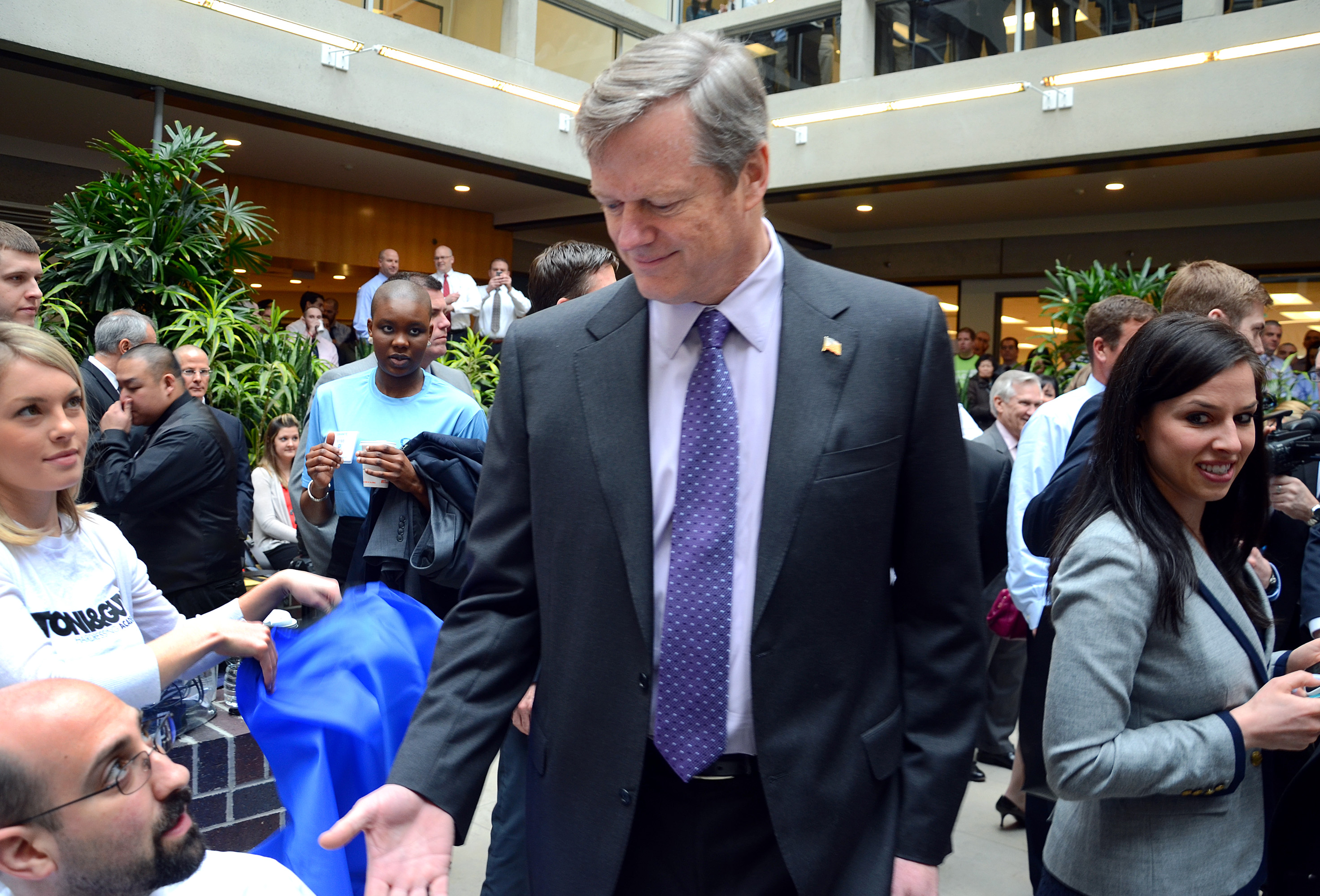 Baker arrived at the event with a full head of hair.
