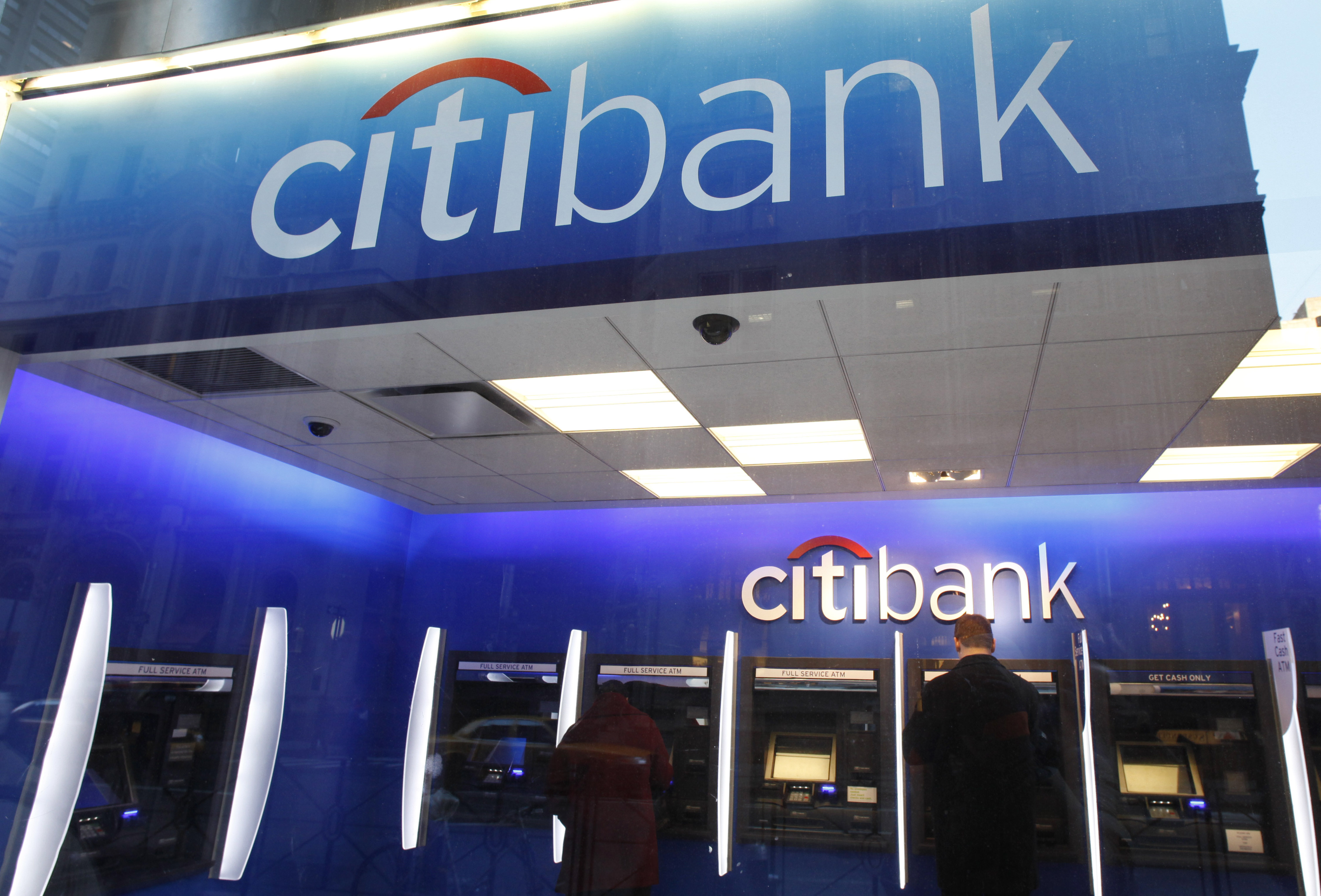 Citibank says frequent flier miles are taxable - The Boston Globe