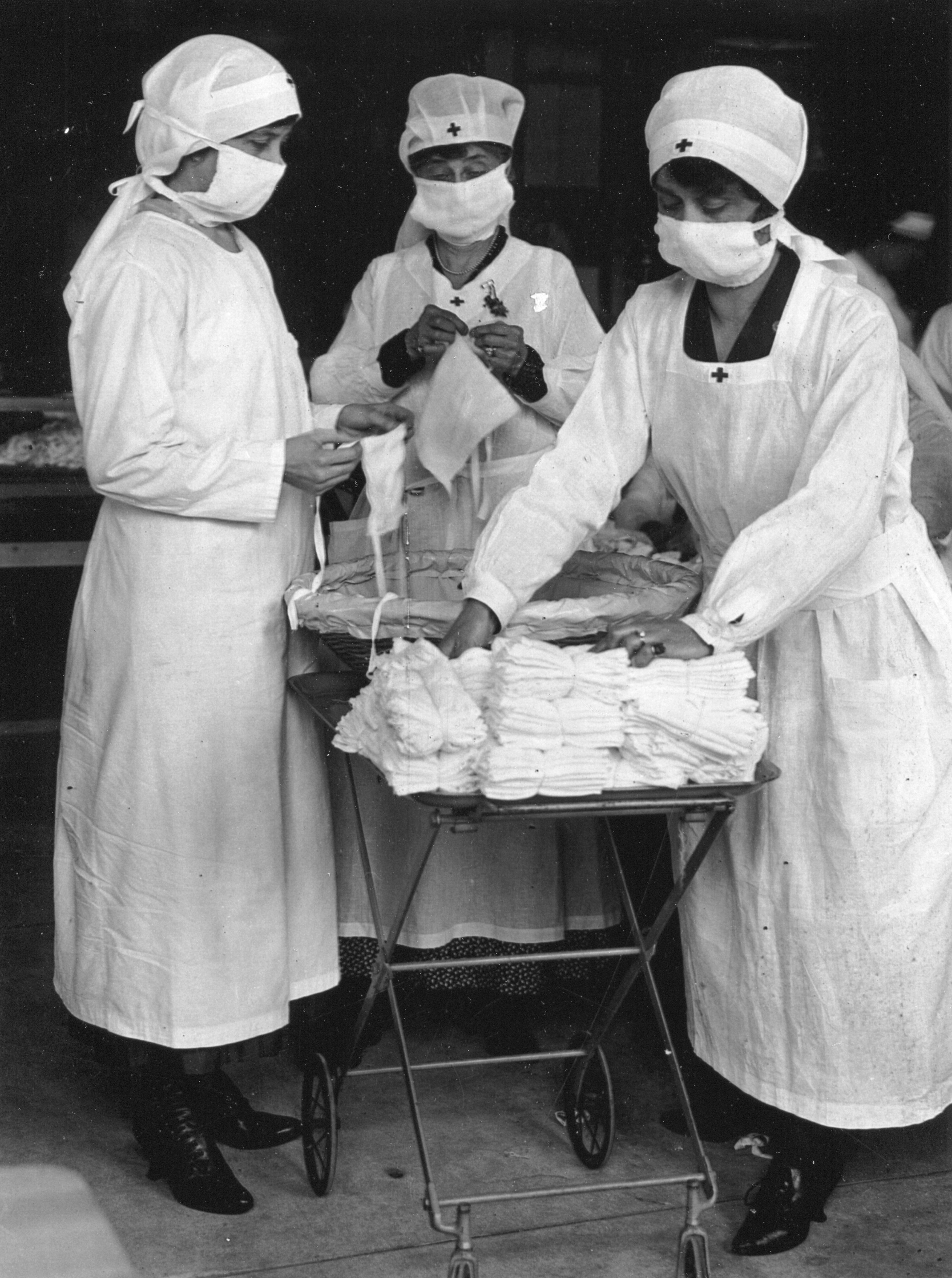 As Red Cross workers in Boston treated sick soldiers in 1918 , all eyes were on the city’s new health commissioner, William Creighton Woodward.