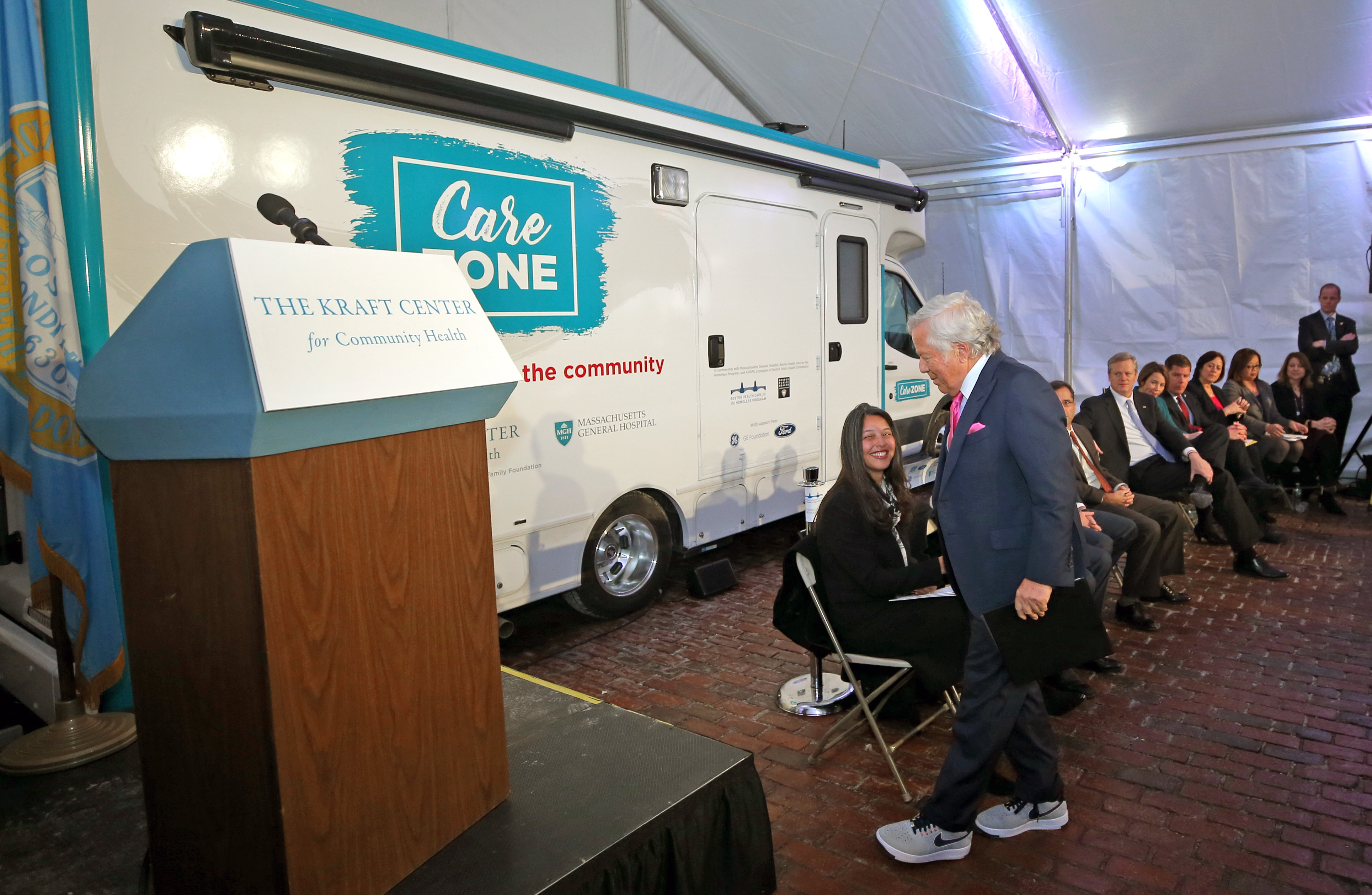 The CareZone van will operate during a test period of as long as eight months, with a projected operating cost of $157,000 for that time. GE and the Hearst Foundation are helping the Kraft Center pay for it.