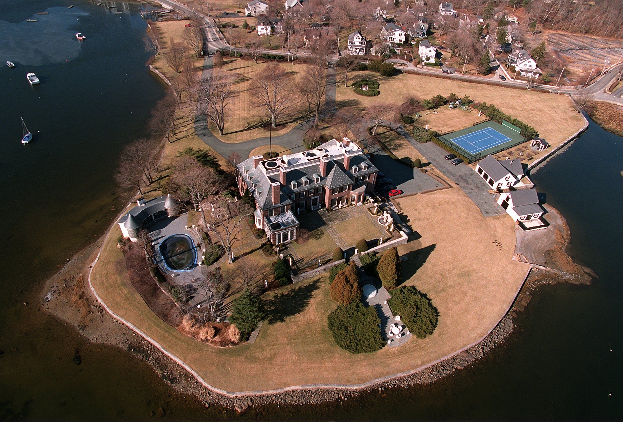 Vegas couple buys Cohasset estate for 12.5 million The Boston Globe
