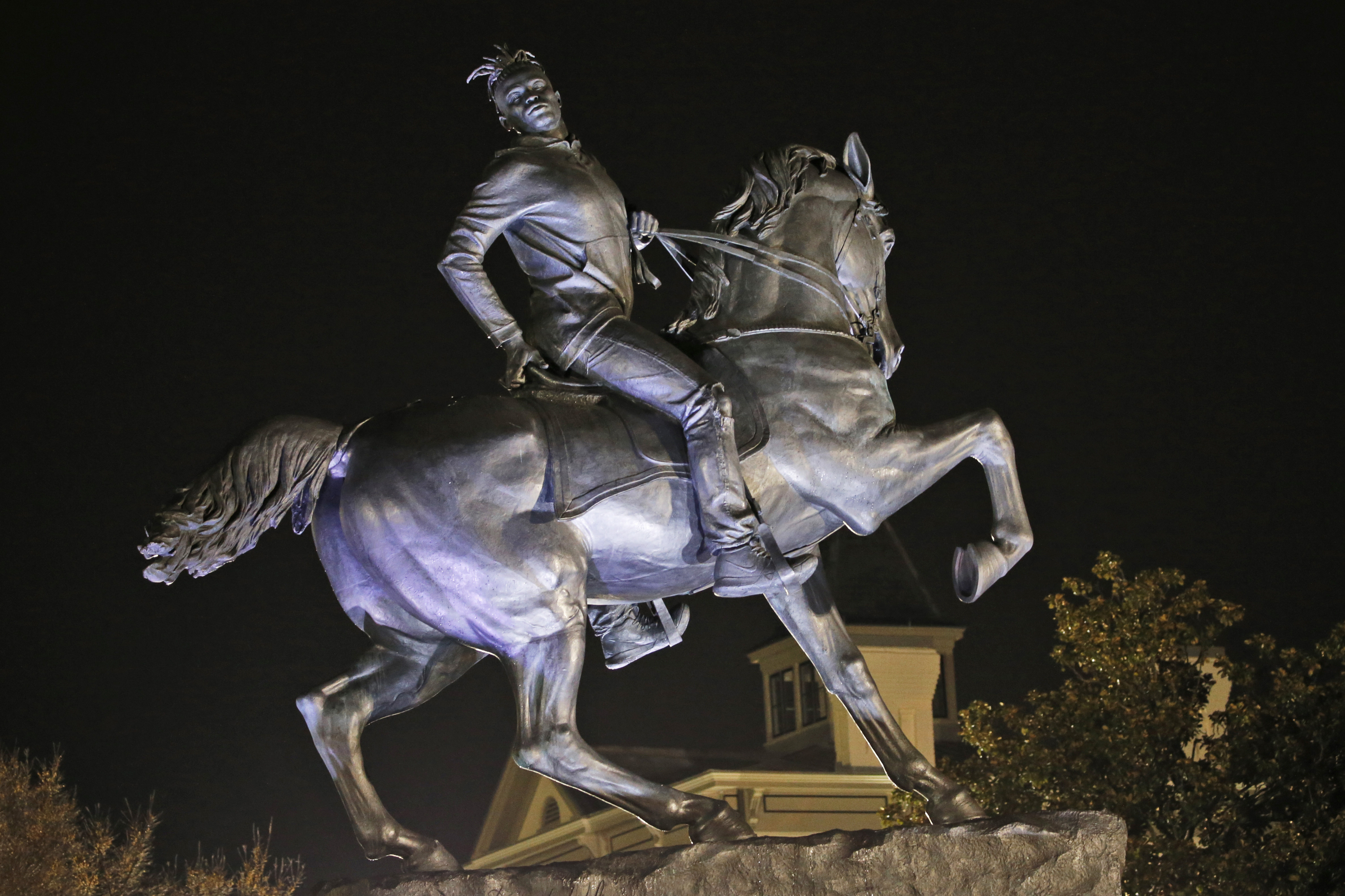 Kehinde Wiley's "Rumors of War" is displayed at the Virginia Museum of Fine Arts, not far from a monument of Stonewall Jackson..