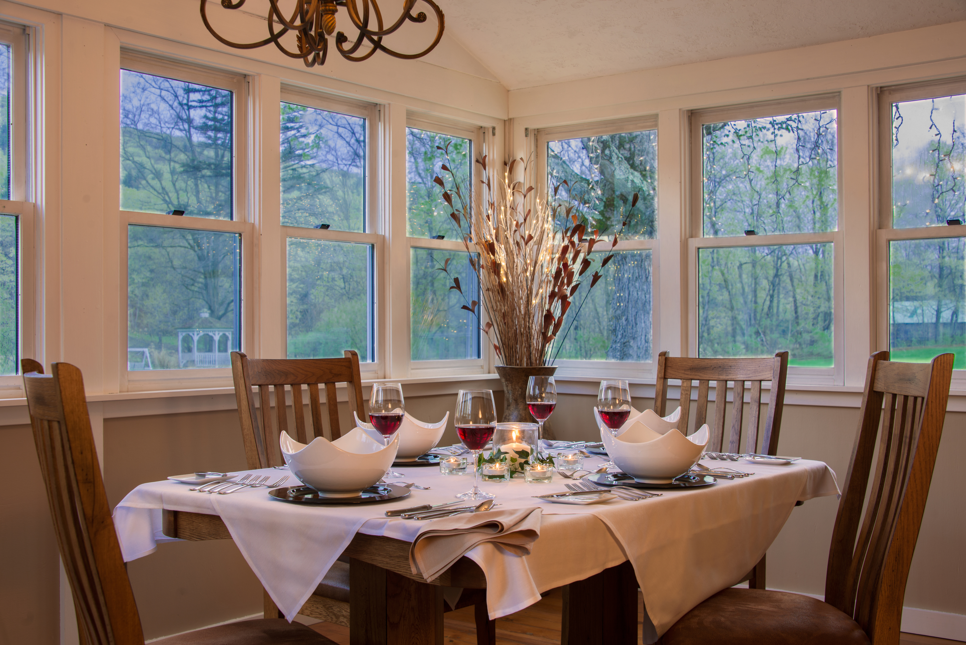 A private Chef’s Table dining room was built for actor Paul Newman and his family, who frequented the inn.