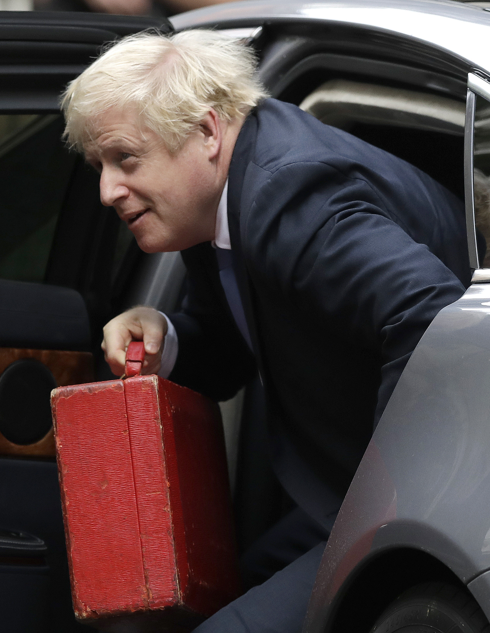 British Prime Minister Boris Johnson was referred to a watchdog over claims that he favored a US entrepreneur.