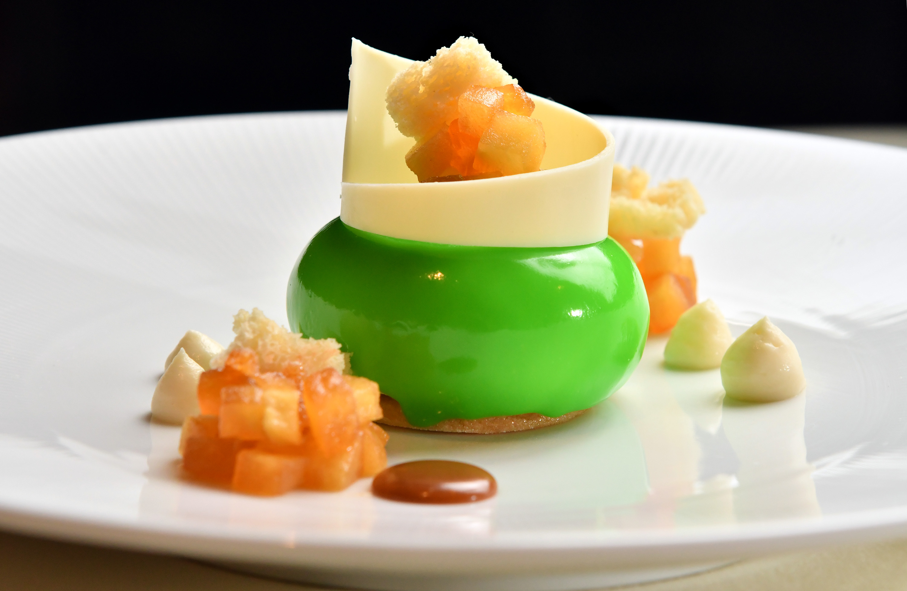Caramelized apple entremet.