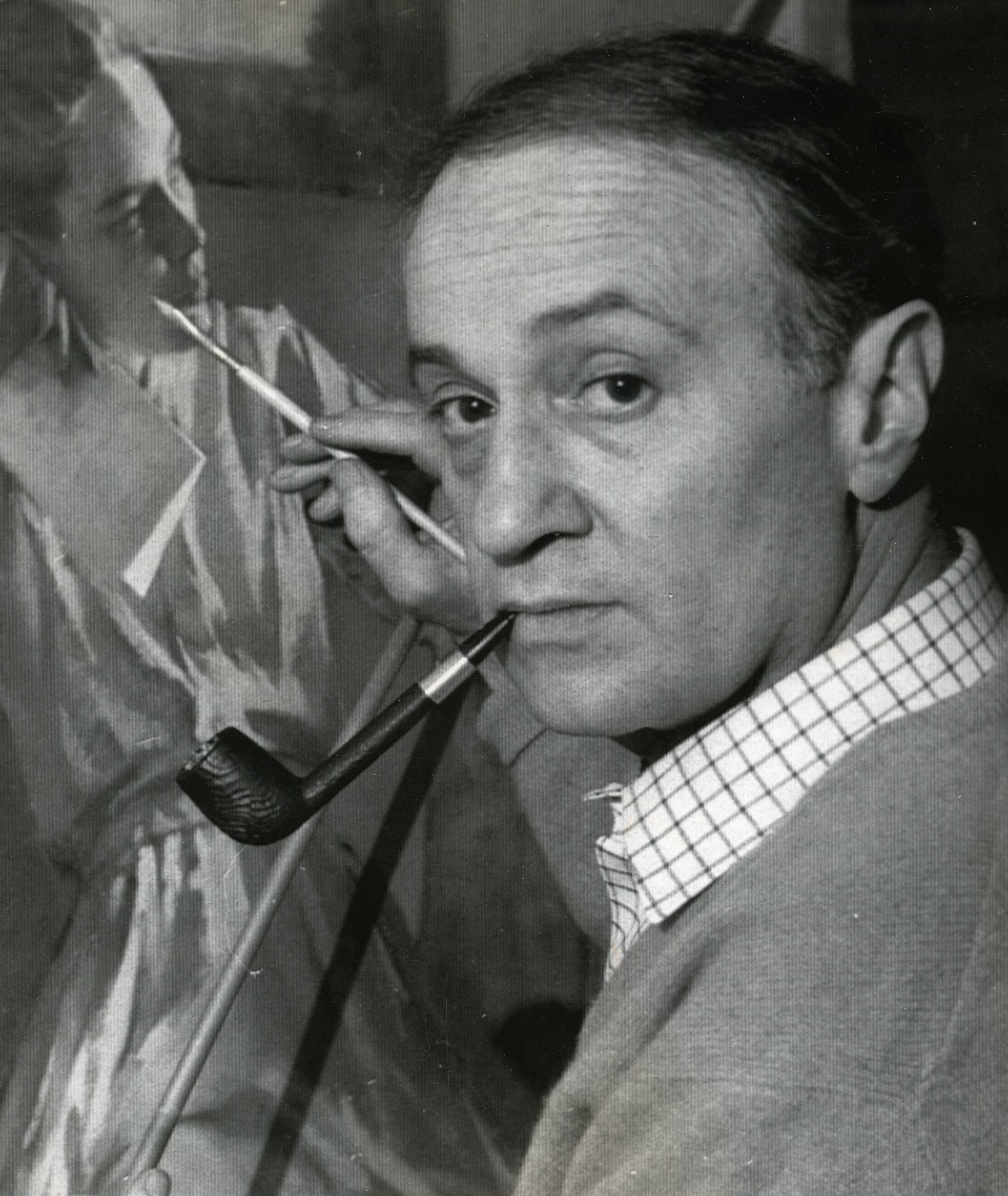 Aaron Shikler worked in his midtown New York studio in 1971.