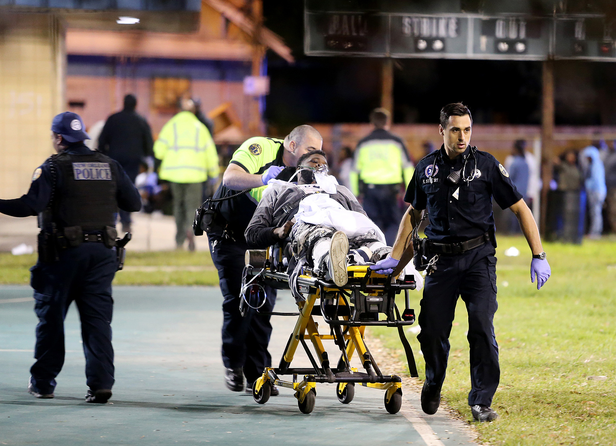 16 wounded in shooting at New Orleans playground - The Boston Globe