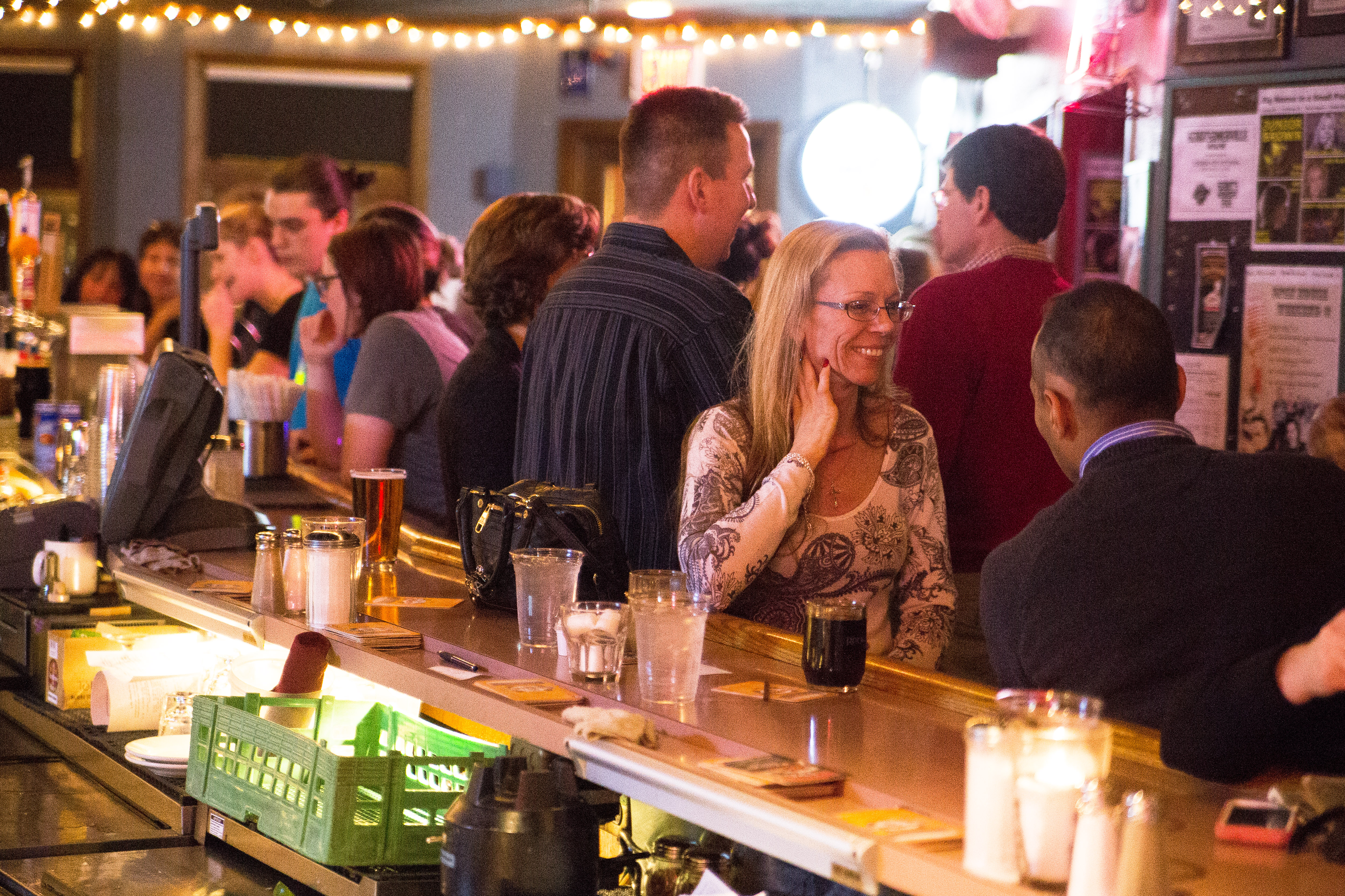 Patrons await the start of a performance Tuesday night by Rickie Lee Jones, the last national act to play at Johnny D’s.