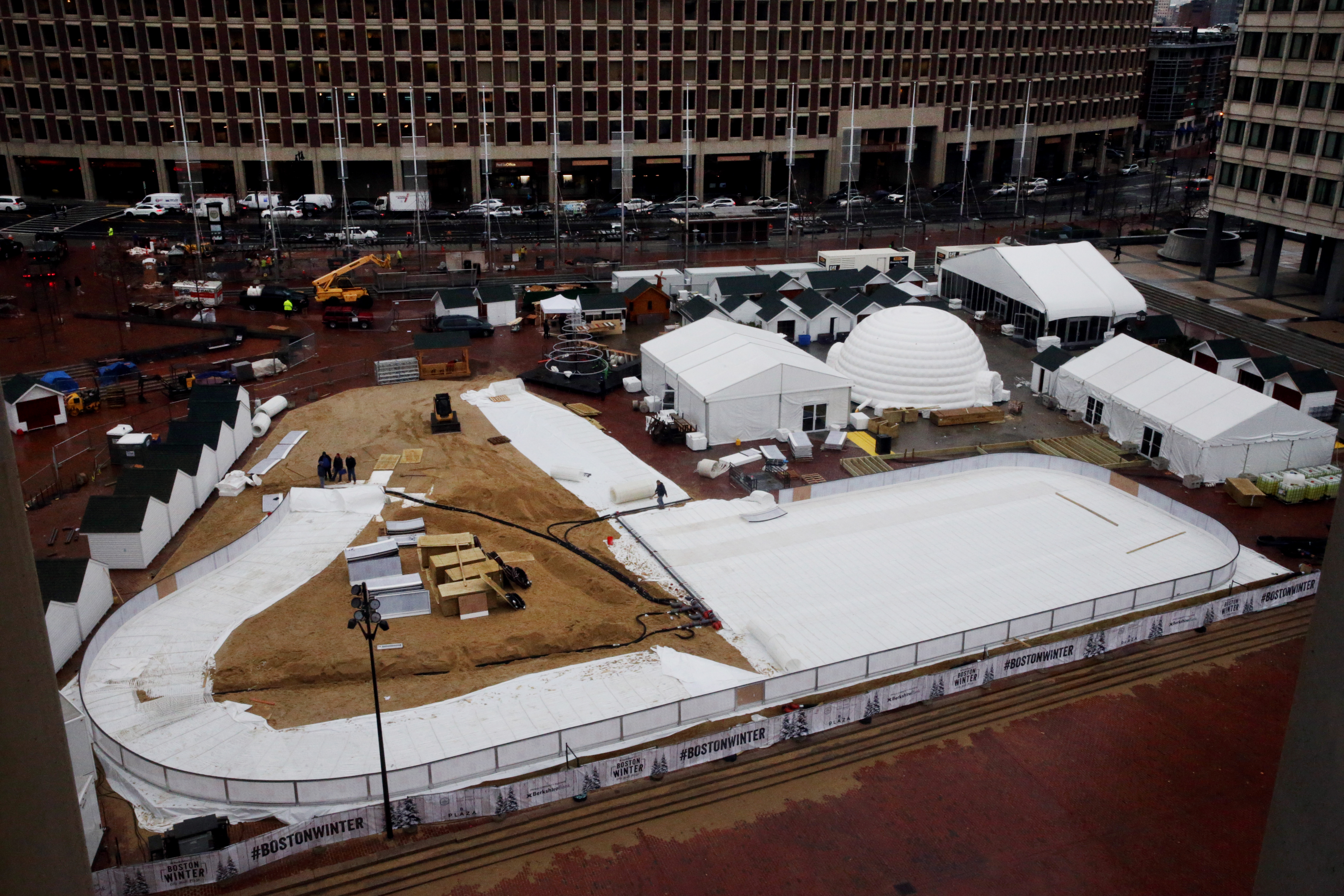 City Hall Plaza will soon be a winter wonderland, with a giant ice skating loop, “chalets” selling ornaments, chocolate fountains, and copious holiday decorations.