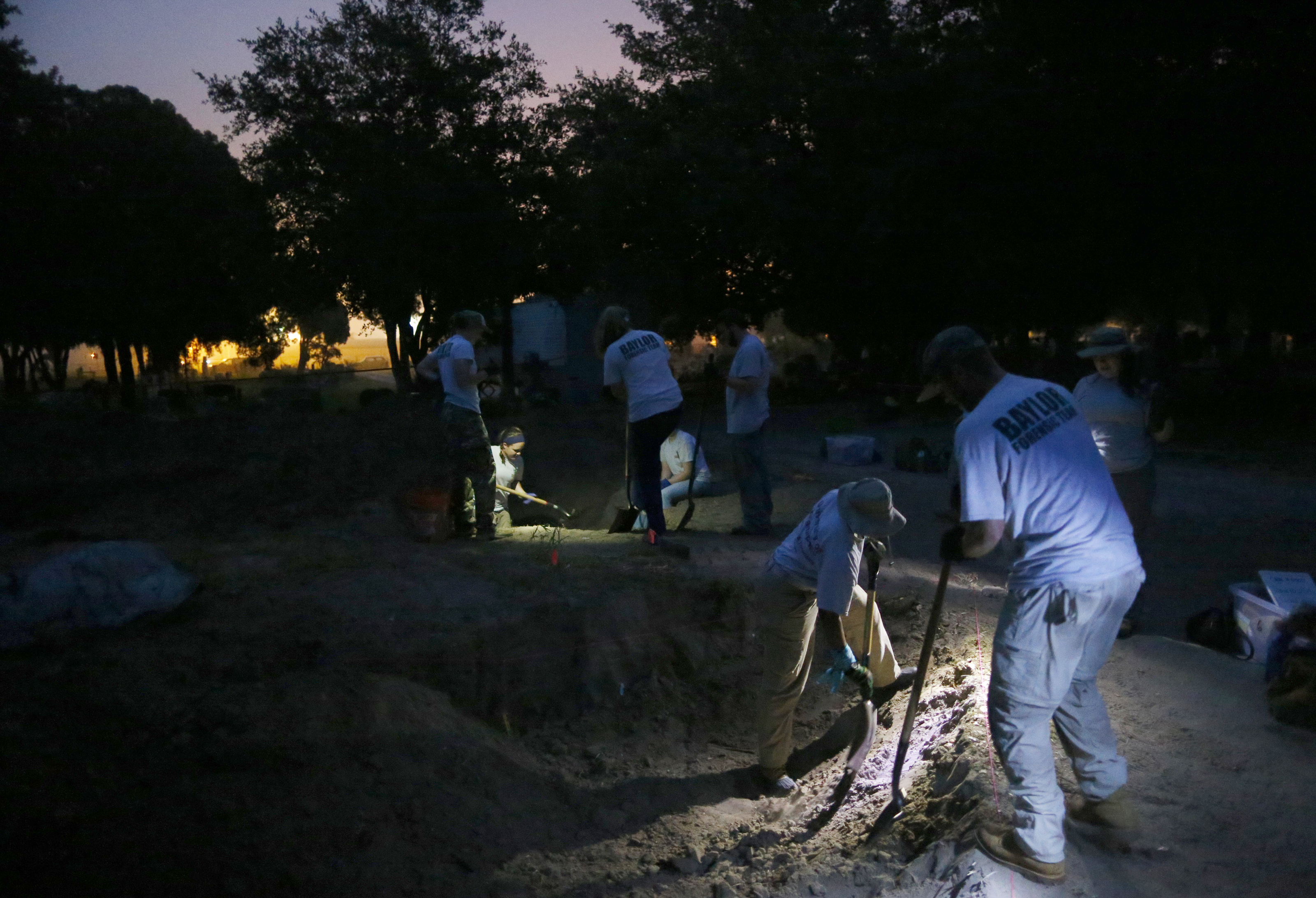 Members of the forensics team began digging in the Falfurrias paupers’ gravesite before daylight, in an effort to avoid the brutal afternoon heat that had sickened some the day before.
