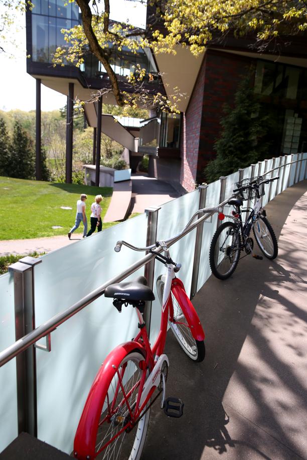 Two-wheeling it at Wellesley College/