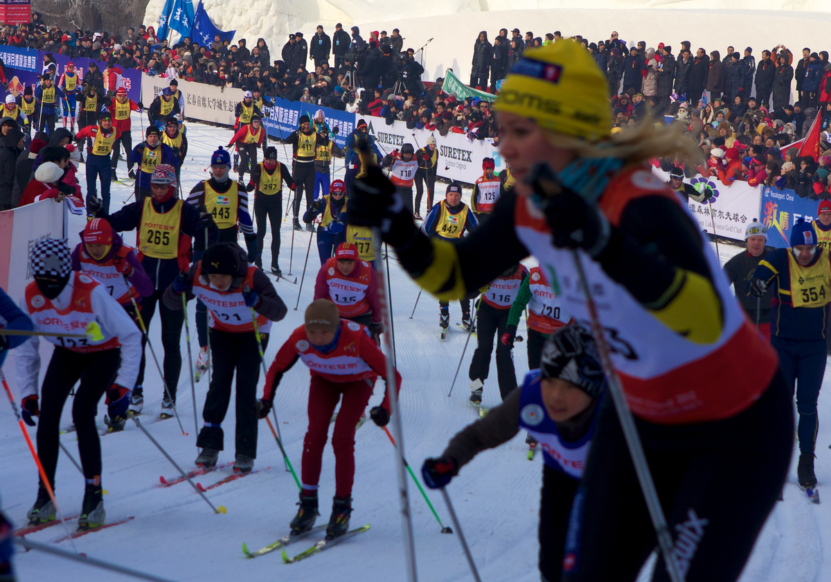 Skiers take off at the start of Vasaloppet China.