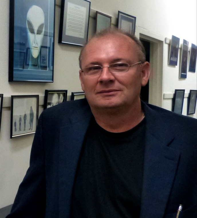 Thomas Reed says he was 6 when he was first taken by extraterrestrials.
