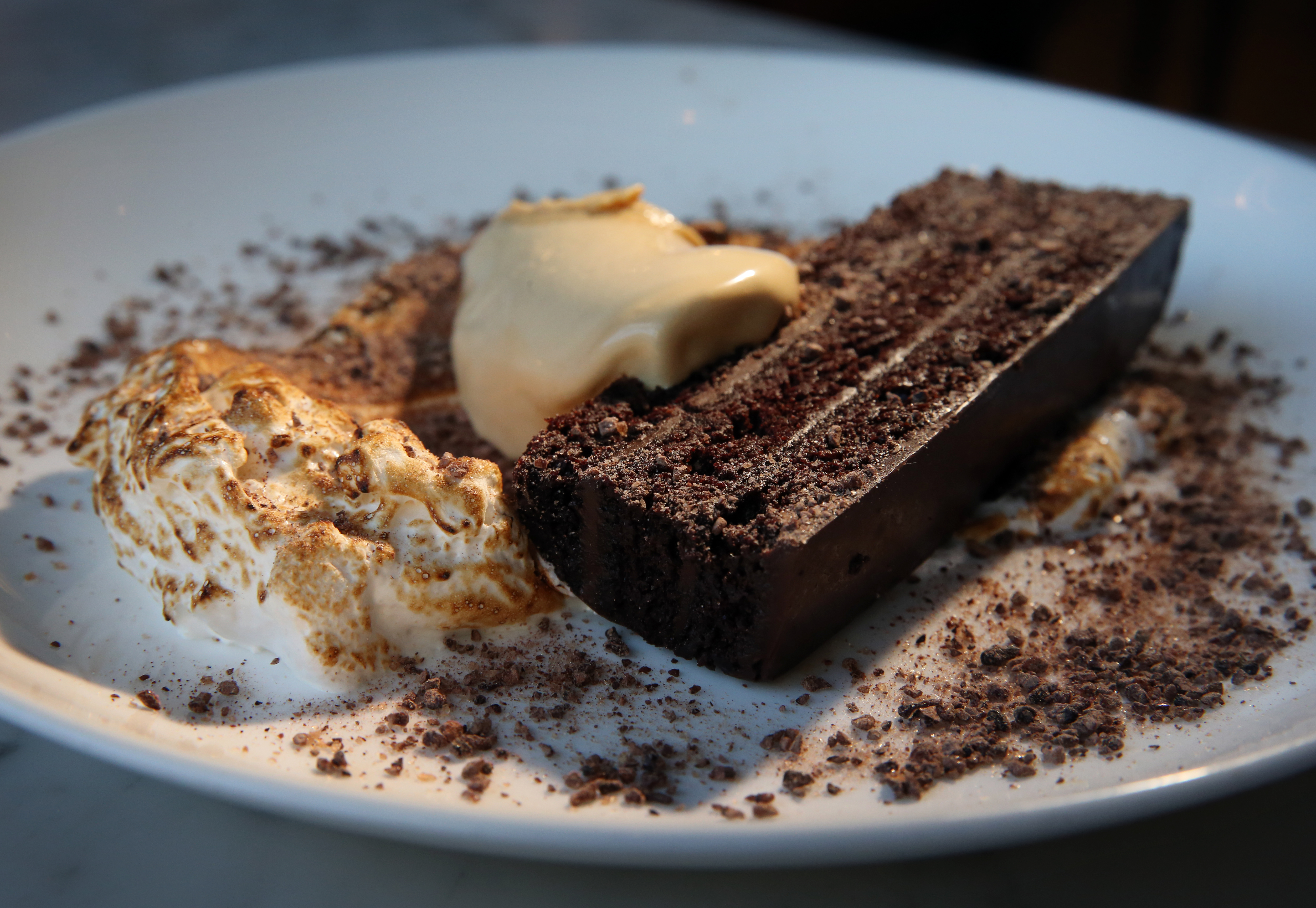 Cocoa nib cake