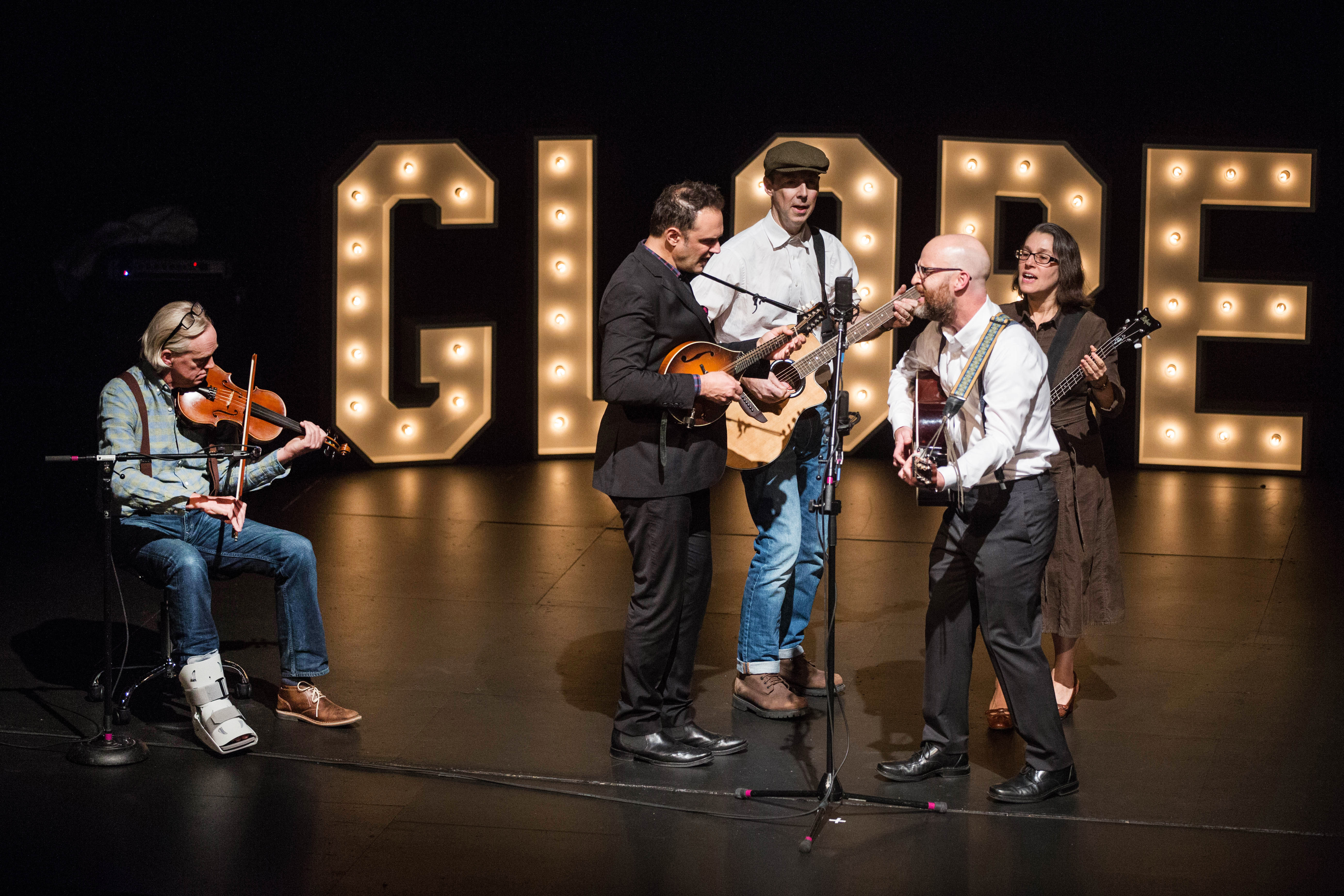 From left: Steven Wilmsen, Mark Erelli, Roy Greene, Scott Helman, and Rebecca Ostriker performing.