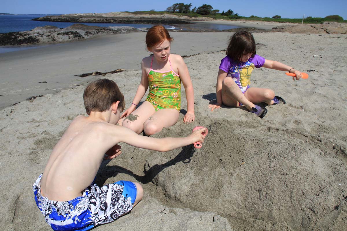 With no expensive boardwalk rides nor greasy funnel cake, the Hermit Island beach experience is simple and pure.