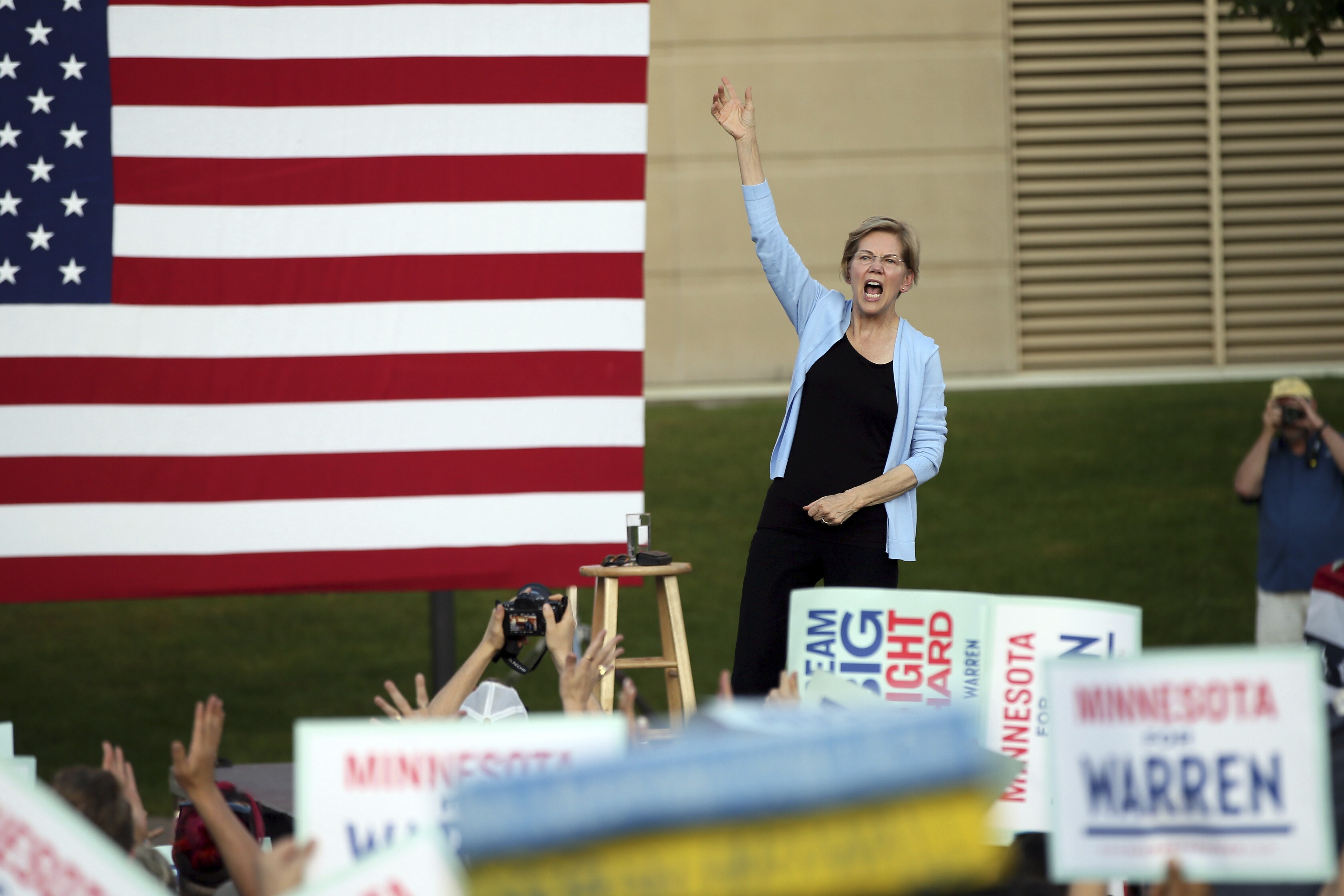 Democratic presidential candidate Elizabeth Warren spoke during a rally Monday at Macalaster College in St. Paul, Minn.